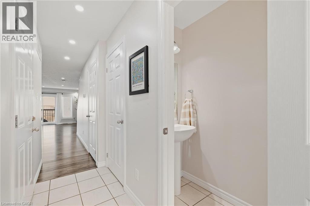 1989 S Ottawa Street S Unit# 47, Kitchener, Ontario  N2E 0G7 - Photo 9 - 40785236