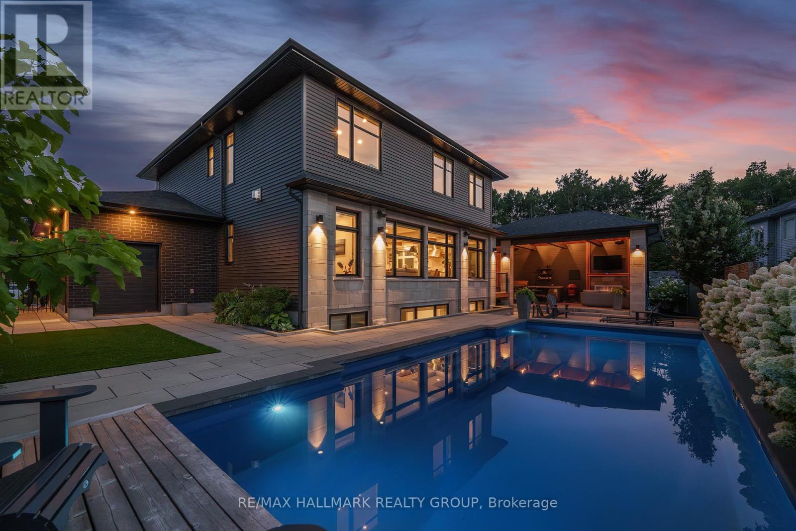 120 Des Tournesols Court, Ottawa, Ontario  K1W 0J2 - Photo 2 - X12515600