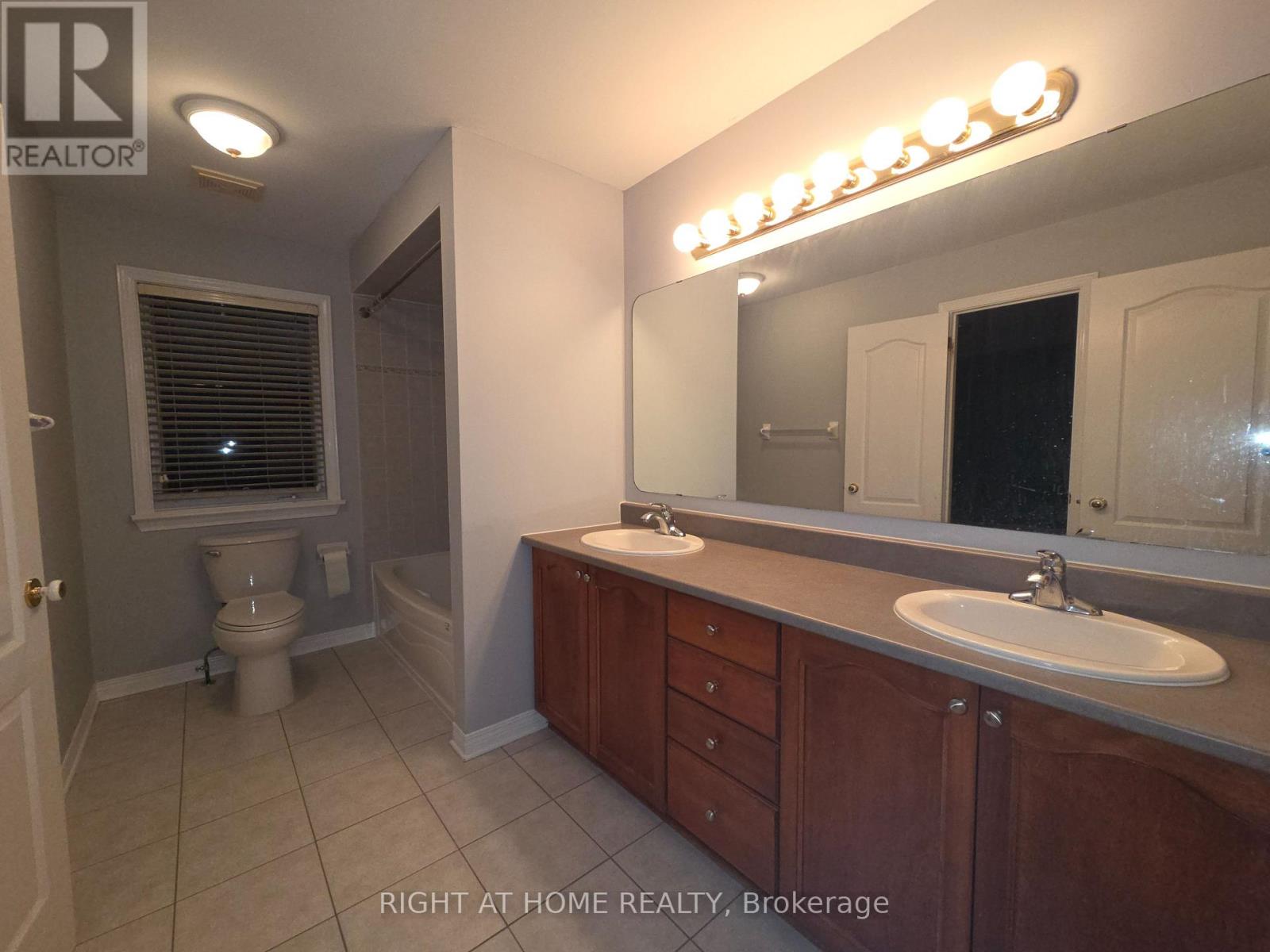 96 Maple Stand Way, Ottawa, Ontario  K2G 6R3 - Photo 23 - X12515638