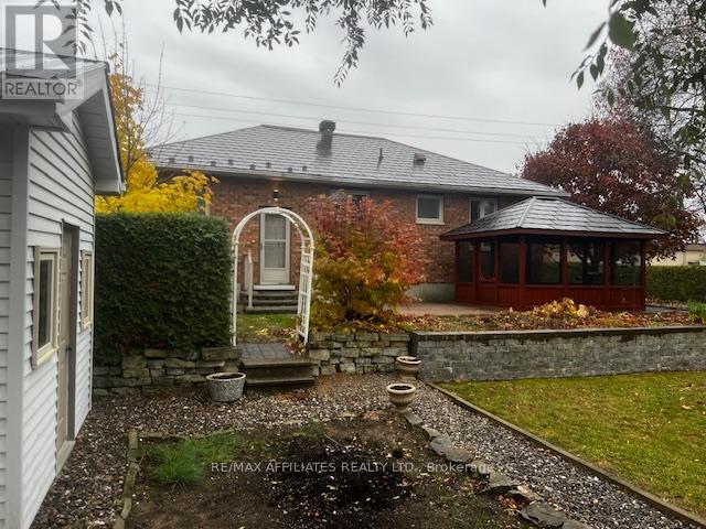 1781 Queensdale Avenue, Ottawa, Ontario  K1T 1J7 - Photo 31 - X12515656