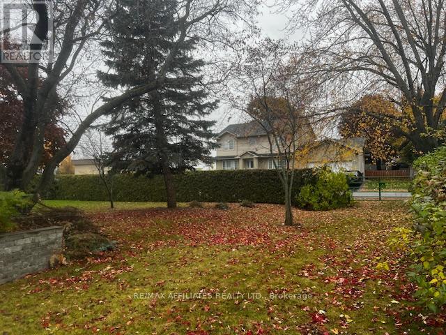 1781 Queensdale Avenue, Ottawa, Ontario  K1T 1J7 - Photo 32 - X12515656