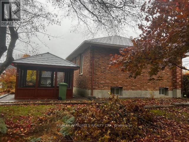 1781 Queensdale Avenue, Ottawa, Ontario  K1T 1J7 - Photo 35 - X12515656