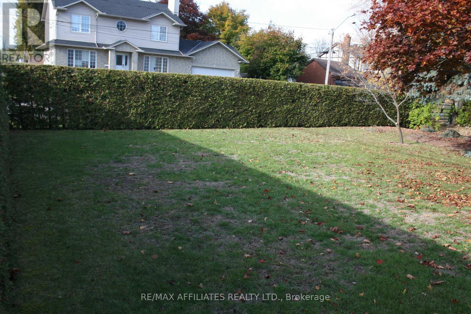 1781 Queensdale Avenue, Ottawa, Ontario  K1T 1J7 - Photo 37 - X12515656