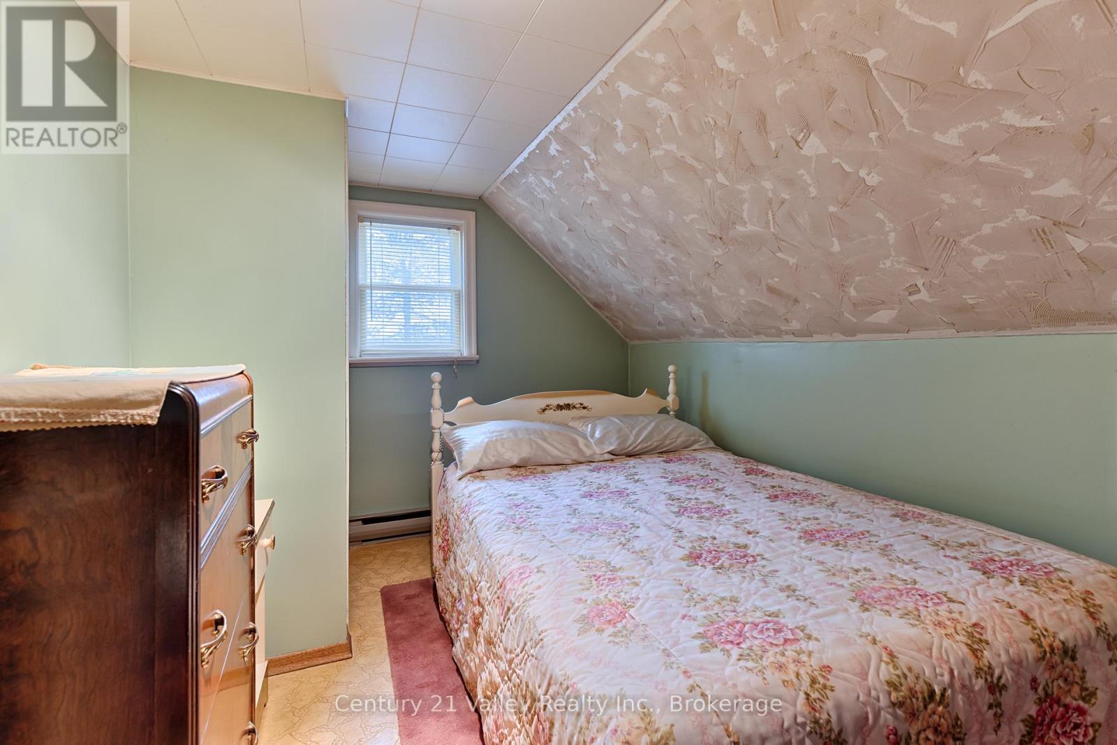 122 Alice Street, Bonnechere Valley, Ontario  K0J 1T0 - Photo 28 - X12515654