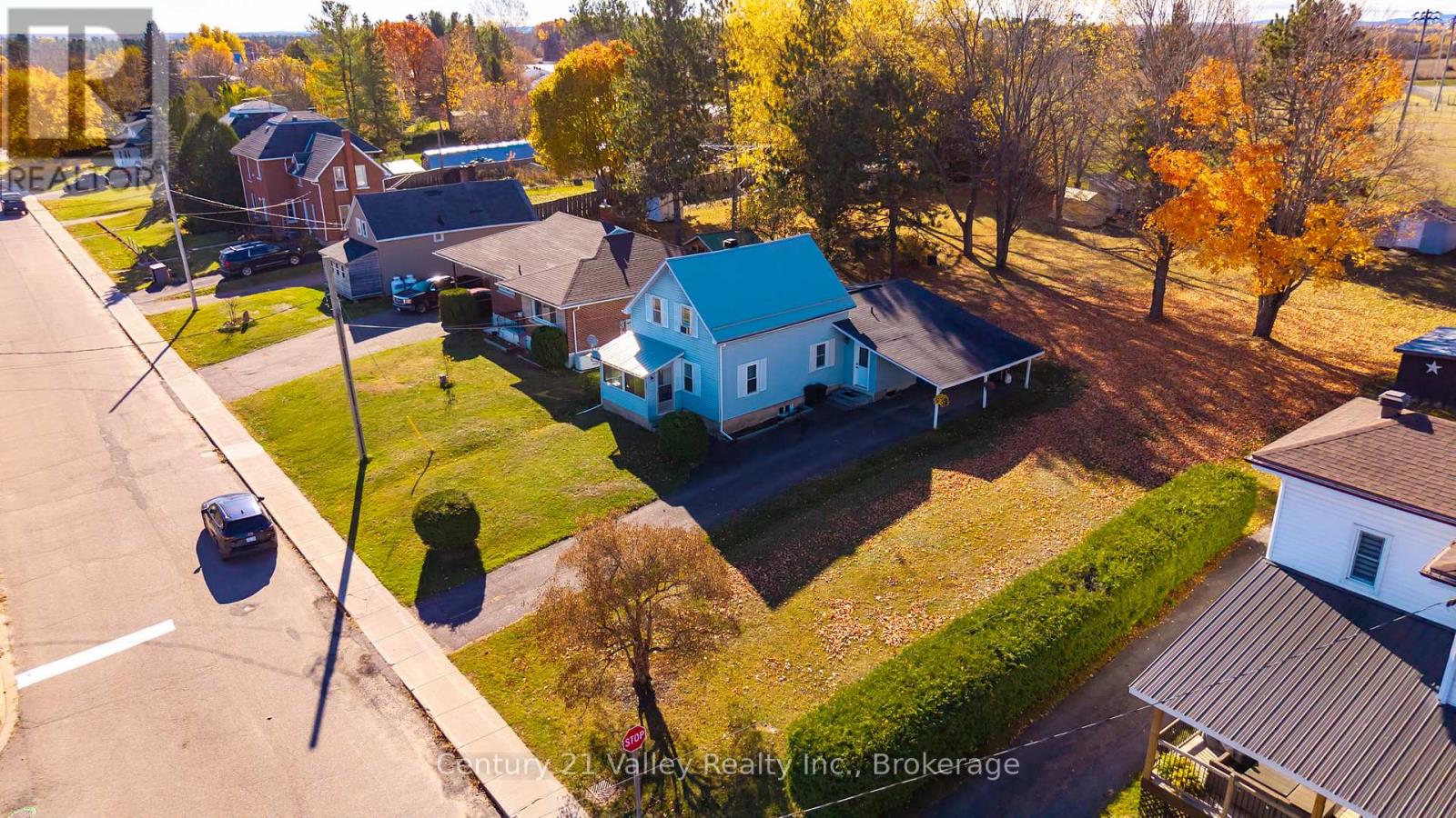 122 Alice Street, Bonnechere Valley, Ontario  K0J 1T0 - Photo 32 - X12515654