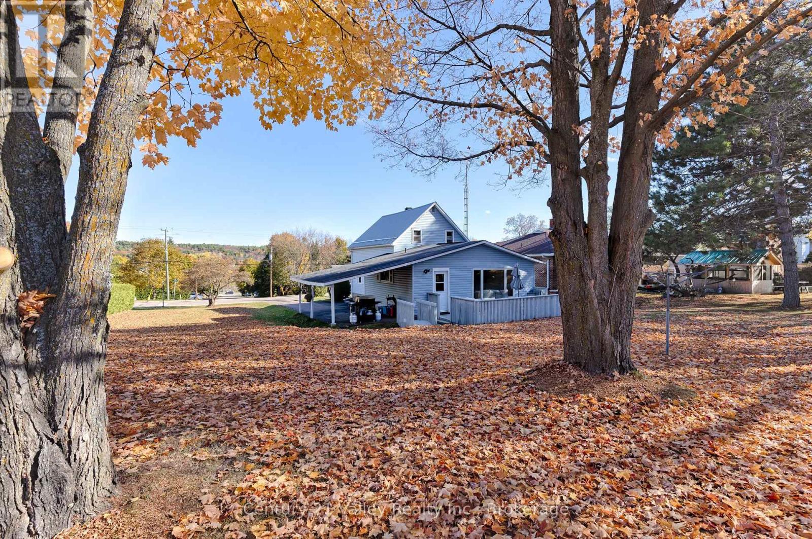 122 Alice Street, Bonnechere Valley, Ontario  K0J 1T0 - Photo 6 - X12515654