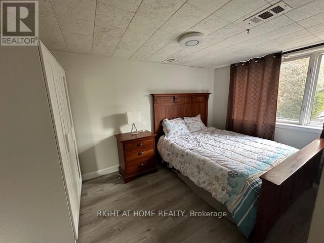 33 Wycliffe Crescent, Toronto, Ontario  M2K 1V5 - Photo 6 - C12476784