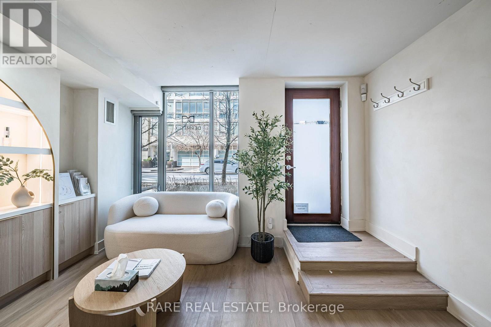 35 Stewart Street, Toronto, Ontario  M5V 2V1 - Photo 2 - C12515574