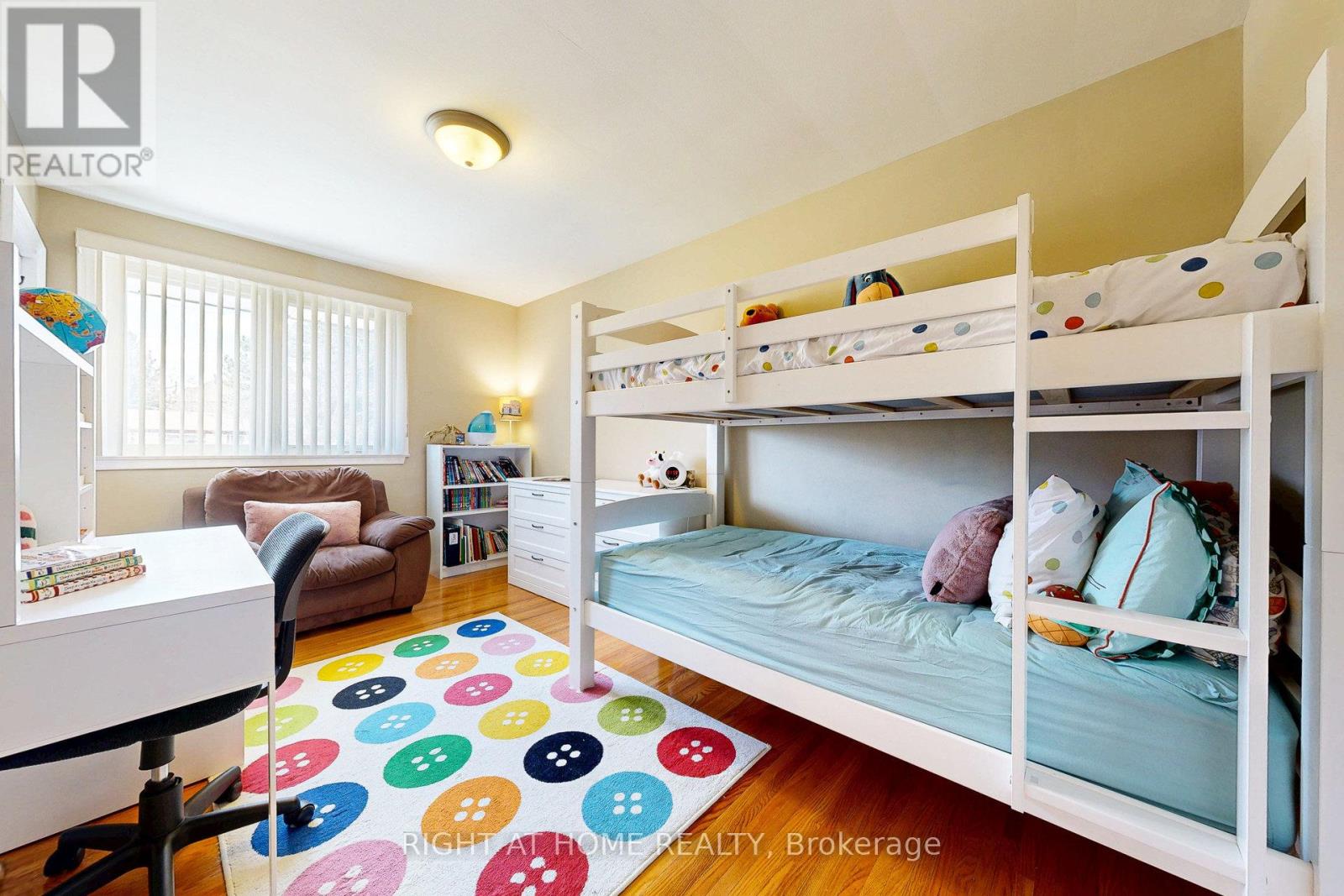 5 Robinter Drive, Toronto, Ontario  M2M 3R1 - Photo 21 - C12515584