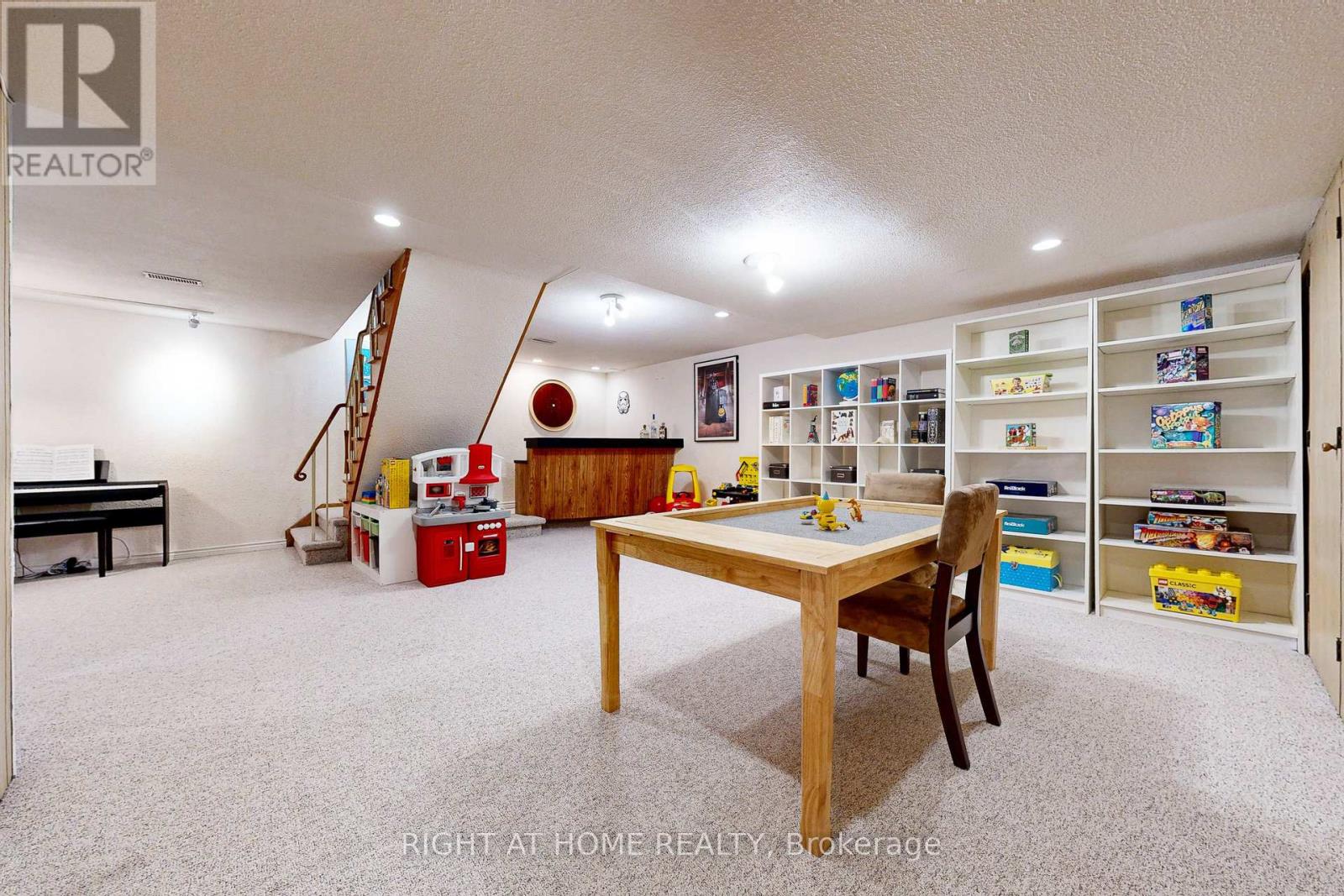 5 Robinter Drive, Toronto, Ontario  M2M 3R1 - Photo 27 - C12515584