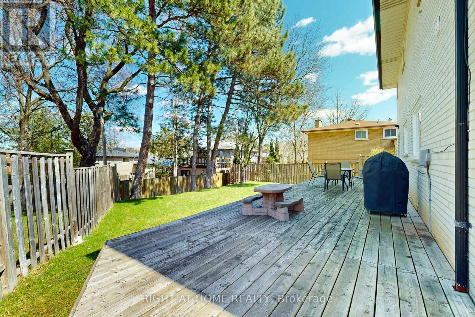 5 Robinter Drive, Toronto, Ontario  M2M 3R1 - Photo 29 - C12515584