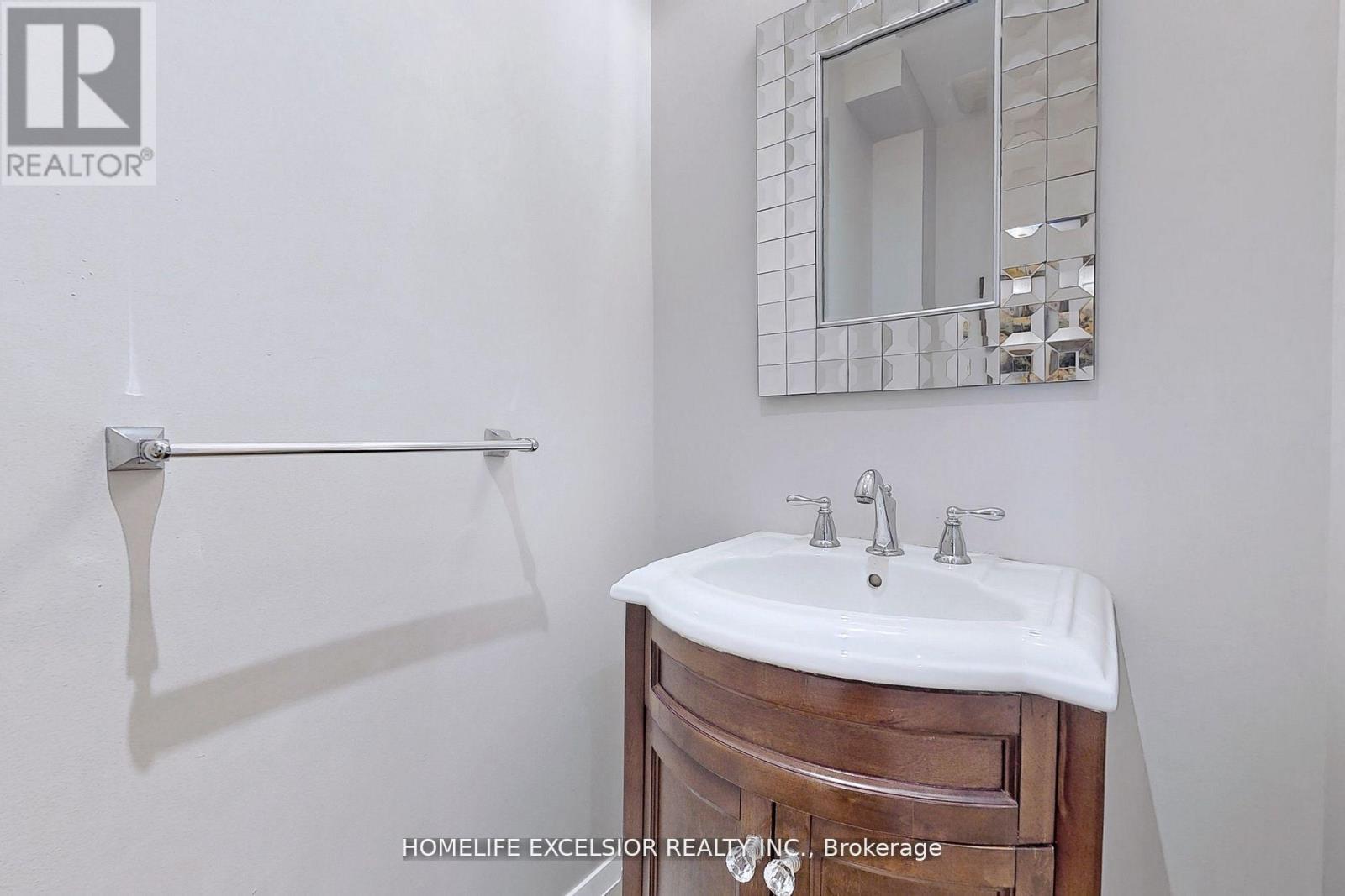 33 Braemar Avenue, Toronto, Ontario  M5P 2L1 - Photo 18 - C12515602