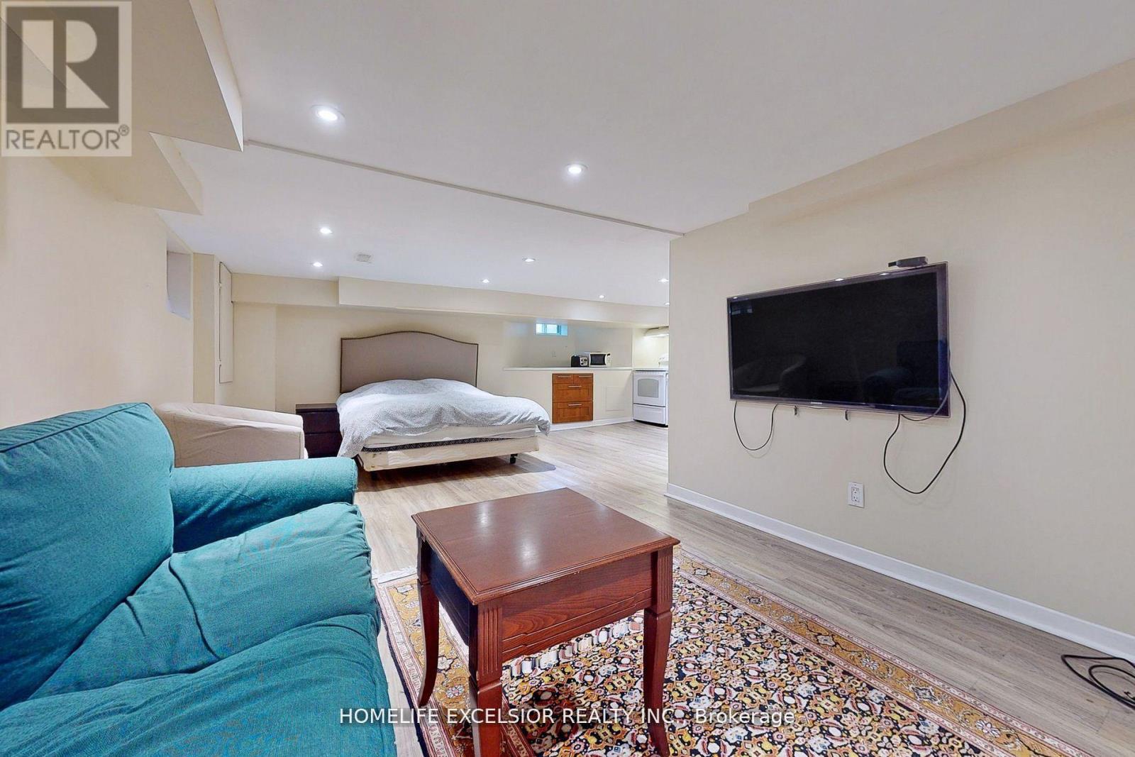 33 Braemar Avenue, Toronto, Ontario  M5P 2L1 - Photo 32 - C12515602