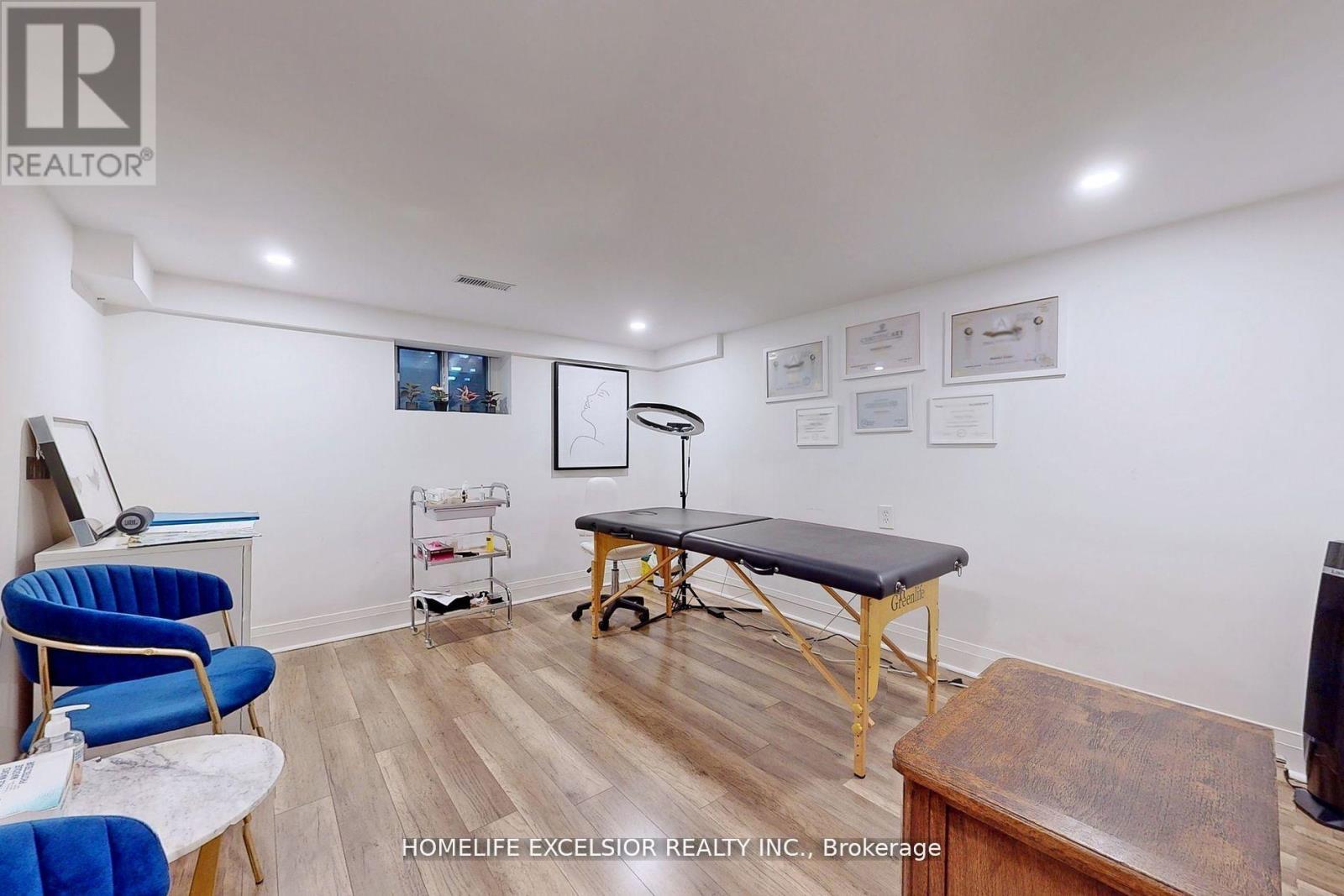 33 Braemar Avenue, Toronto, Ontario  M5P 2L1 - Photo 34 - C12515602