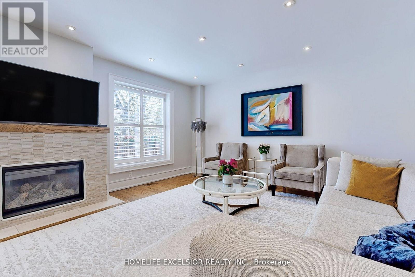 33 Braemar Avenue, Toronto, Ontario  M5P 2L1 - Photo 7 - C12515602