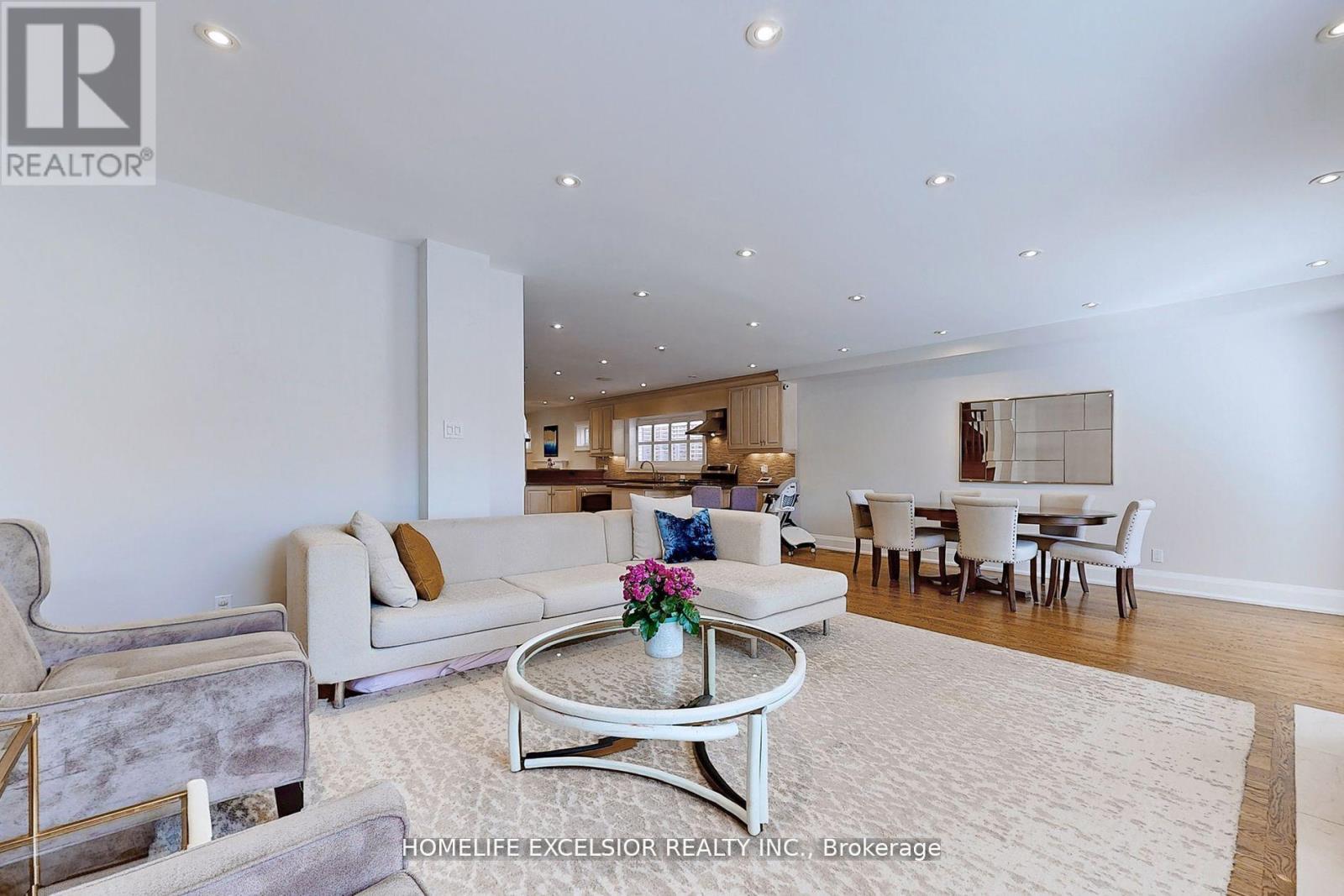 33 Braemar Avenue, Toronto, Ontario  M5P 2L1 - Photo 9 - C12515602