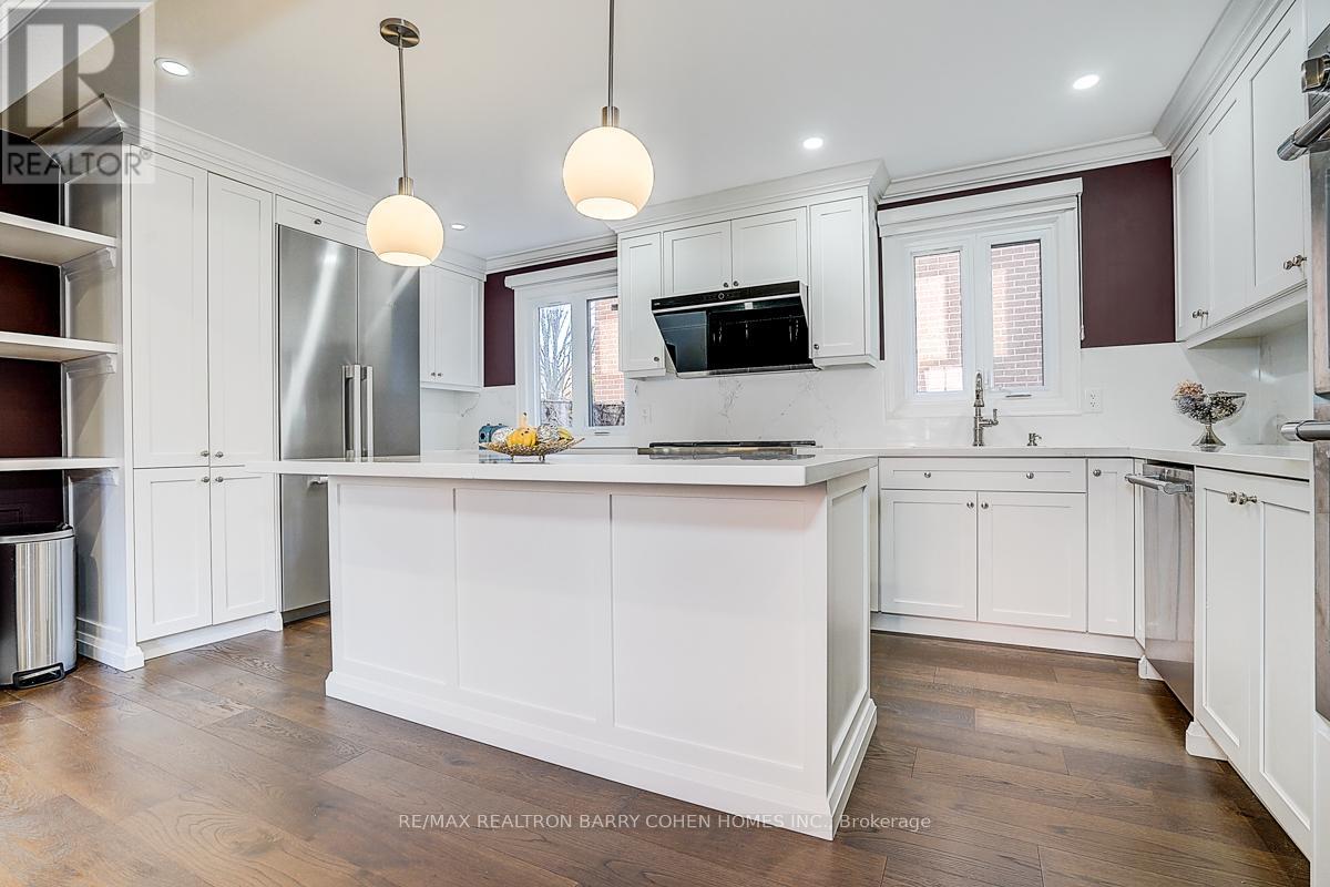 11 Elkpath Avenue, Toronto, Ontario  M2L 2V9 - Photo 17 - C12515606