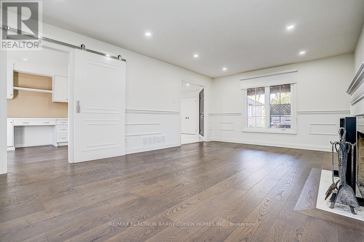 11 Elkpath Avenue, Toronto, Ontario  M2L 2V9 - Photo 7 - C12515606