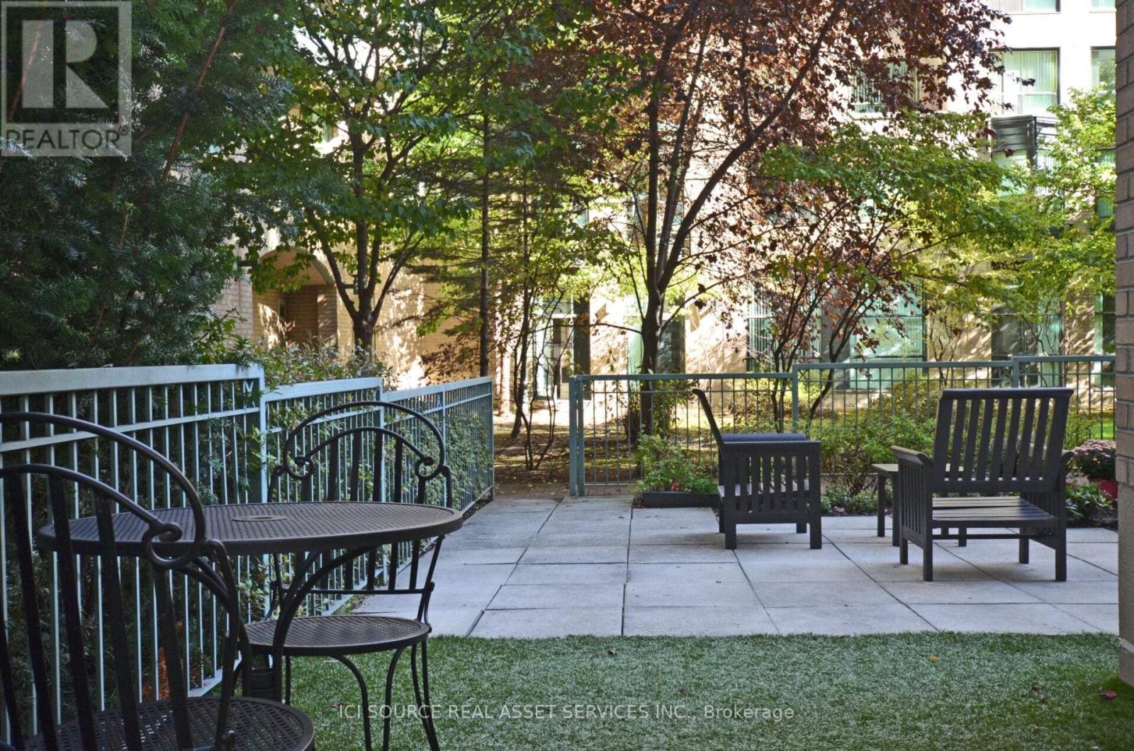 121 - 109 FRONT STREET E, Toronto, Ontario