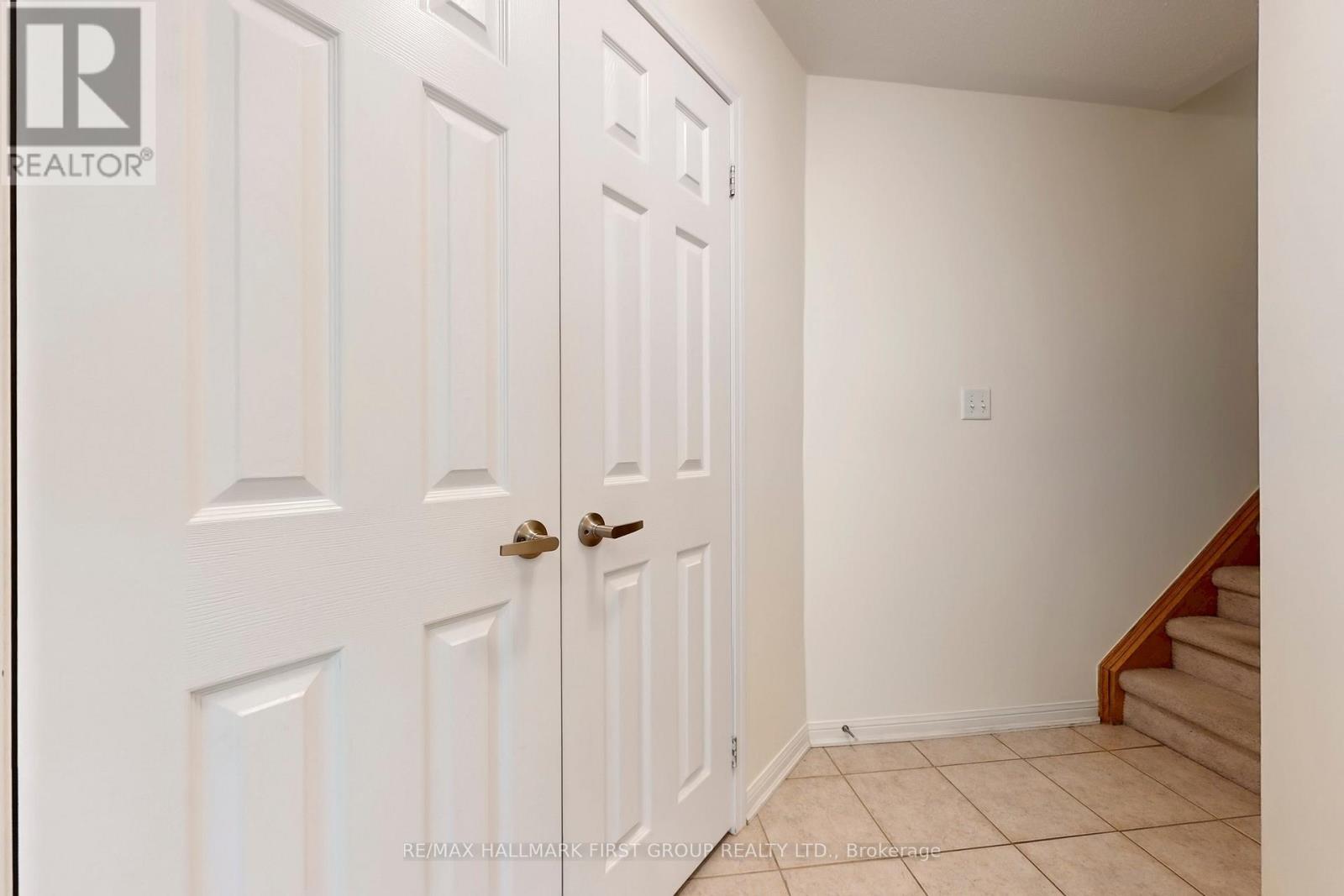 19 Snowgoose Terrace, Toronto, Ontario  M1B 0A9 - Photo 9 - E12515572