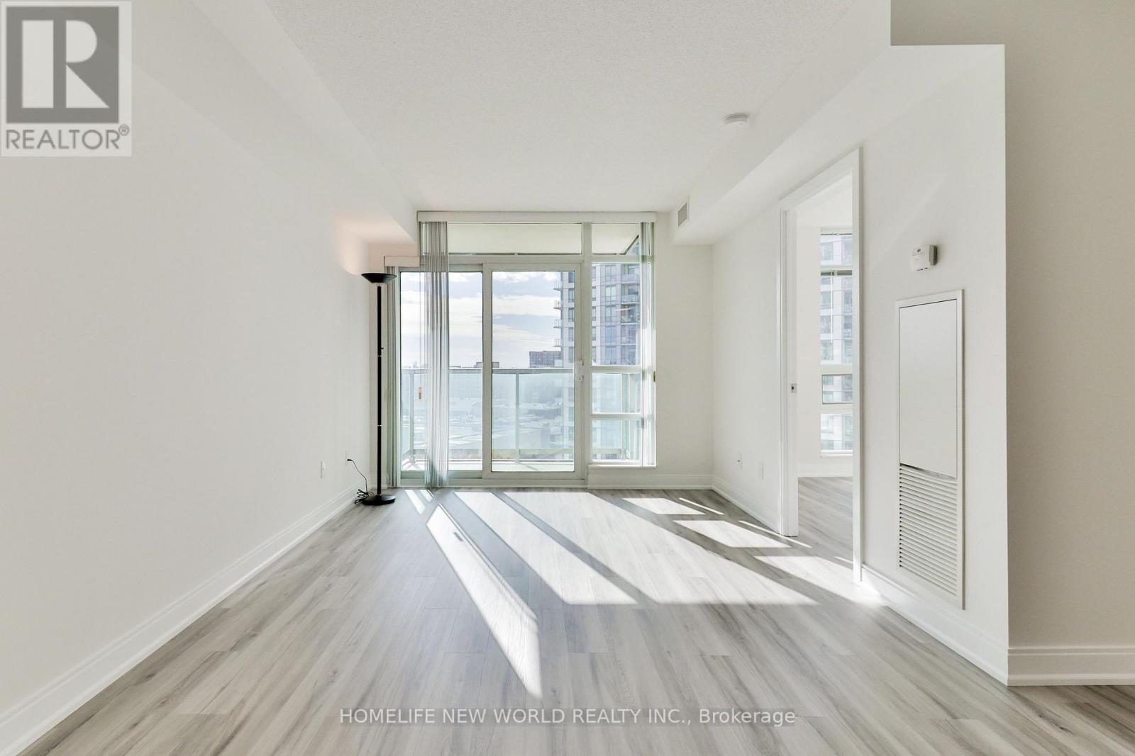 1121 - 238 Bonis Avenue, Toronto, Ontario  M1T 3W7 - Photo 2 - E12515578