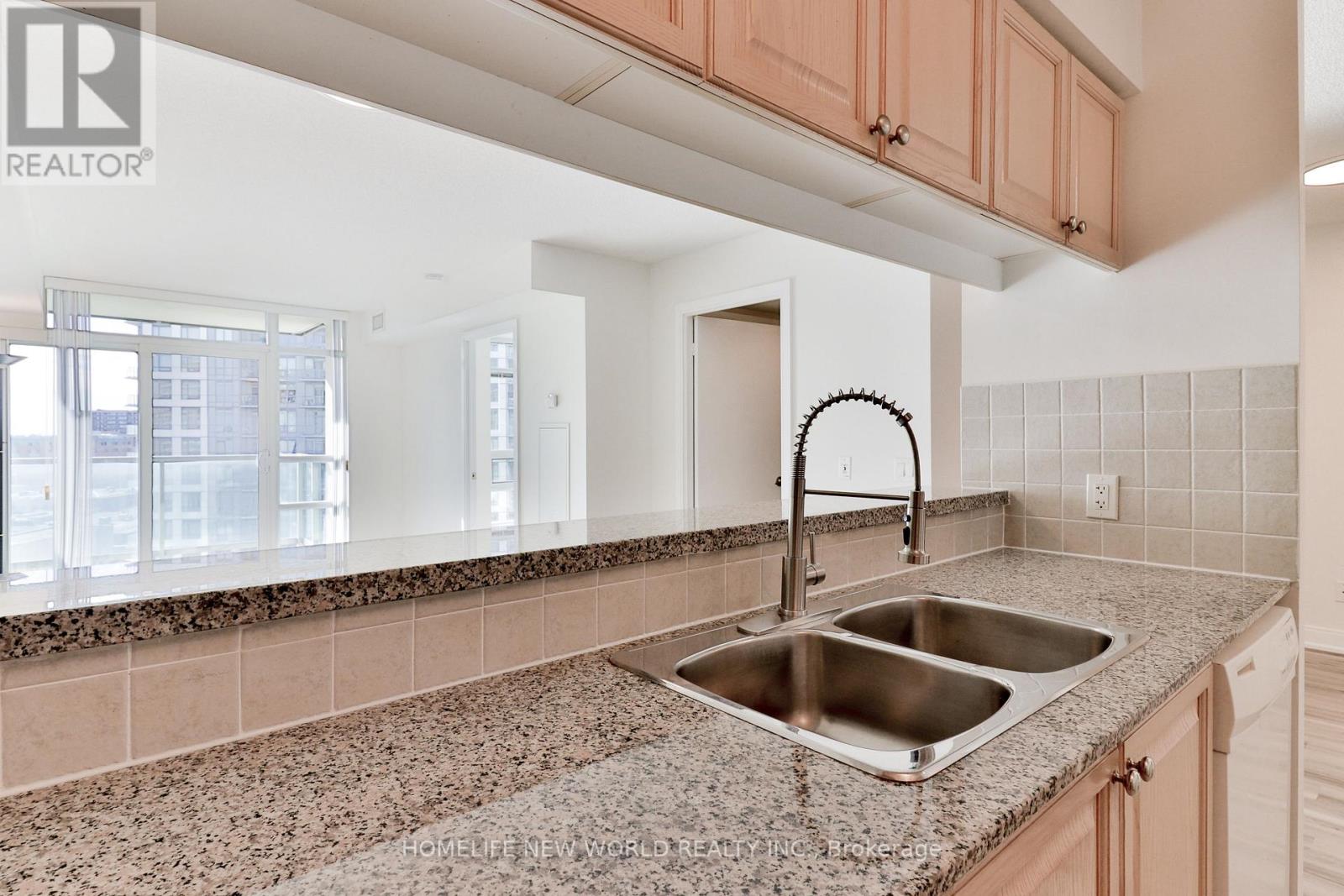 1121 - 238 Bonis Avenue, Toronto, Ontario  M1T 3W7 - Photo 4 - E12515578