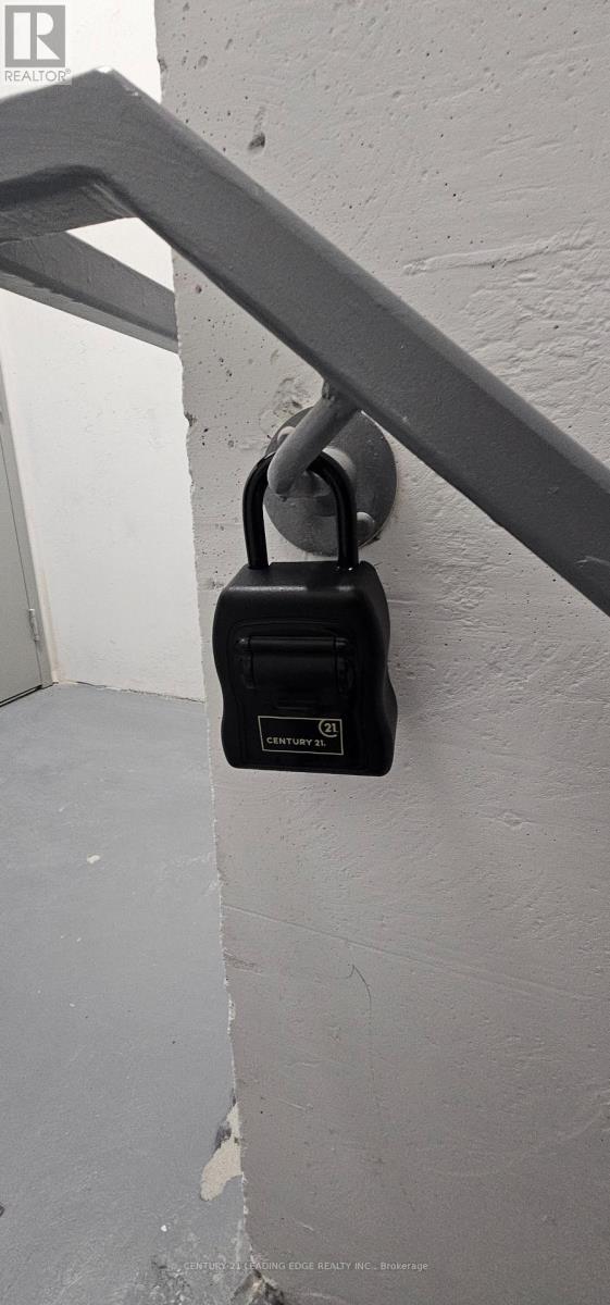 1925 - 3270 Sheppard Avenue E, Toronto, Ontario  M1T 3K3 - Photo 31 - E12515604