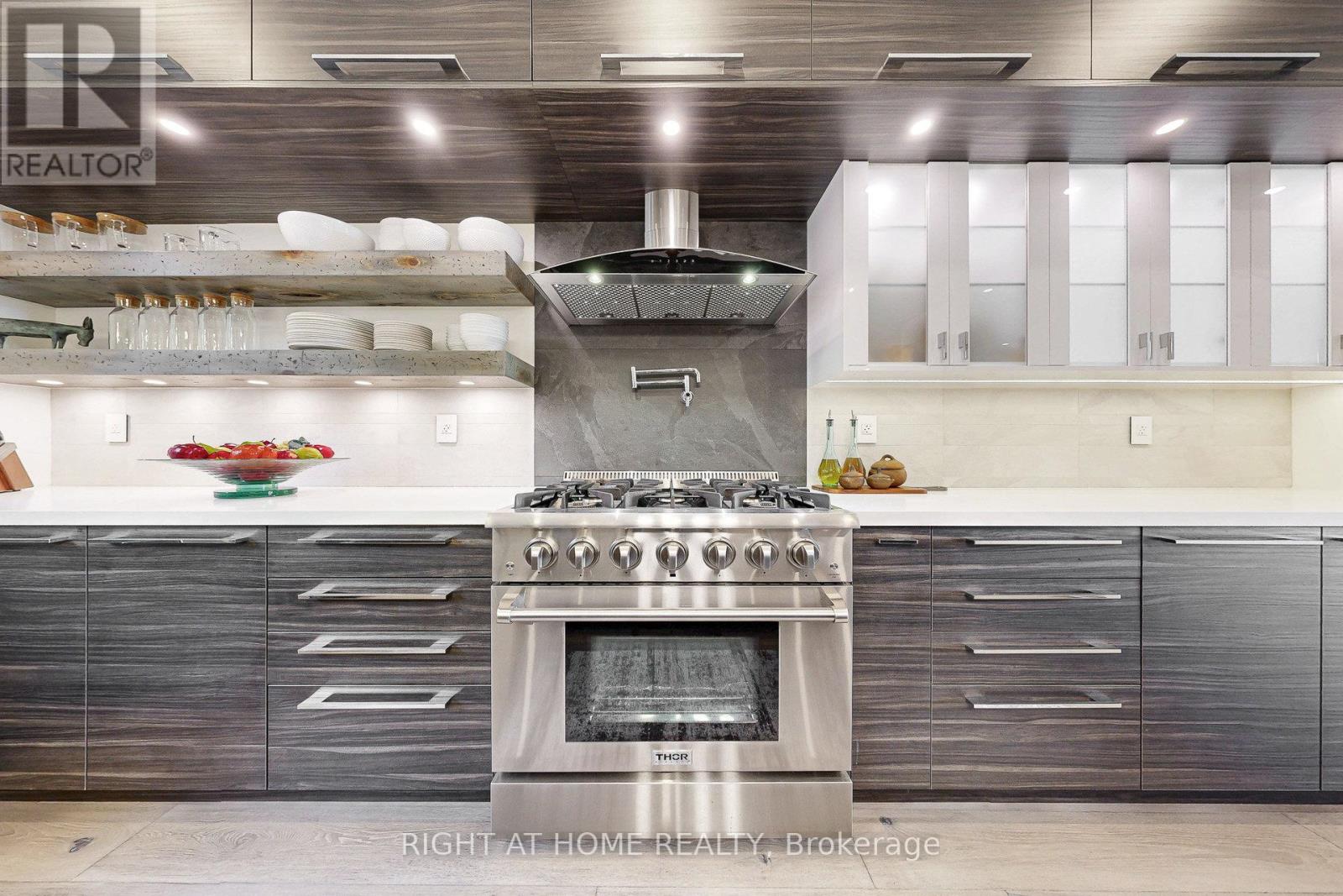 700 Hillcrest Road, Pickering, Ontario  L1W 2P1 - Photo 15 - E12515648