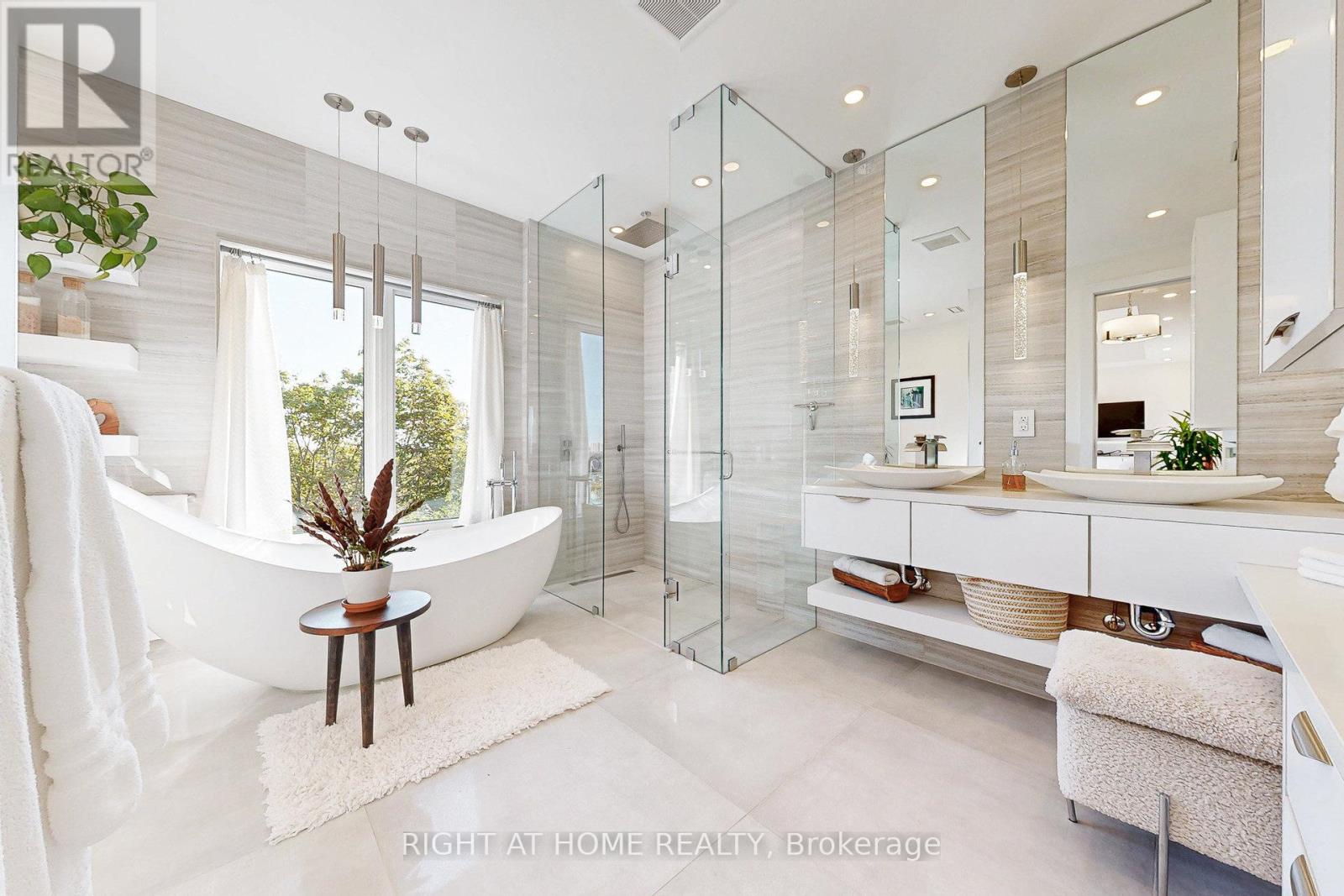 700 Hillcrest Road, Pickering, Ontario  L1W 2P1 - Photo 24 - E12515648