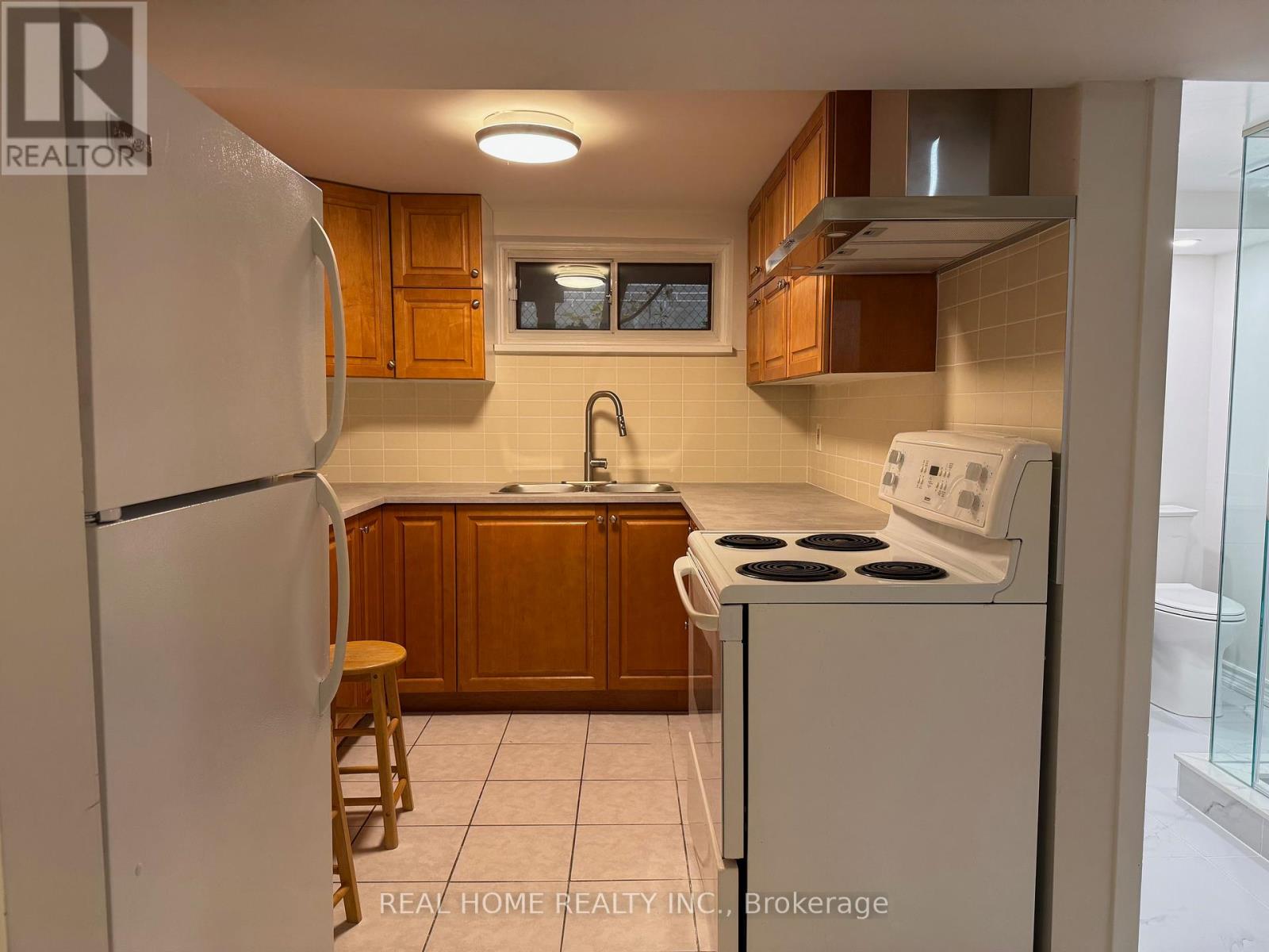 Lower L - 401 Fernleigh Circle S, Richmond Hill, Ontario  L4C 1E7 - Photo 11 - N12515582