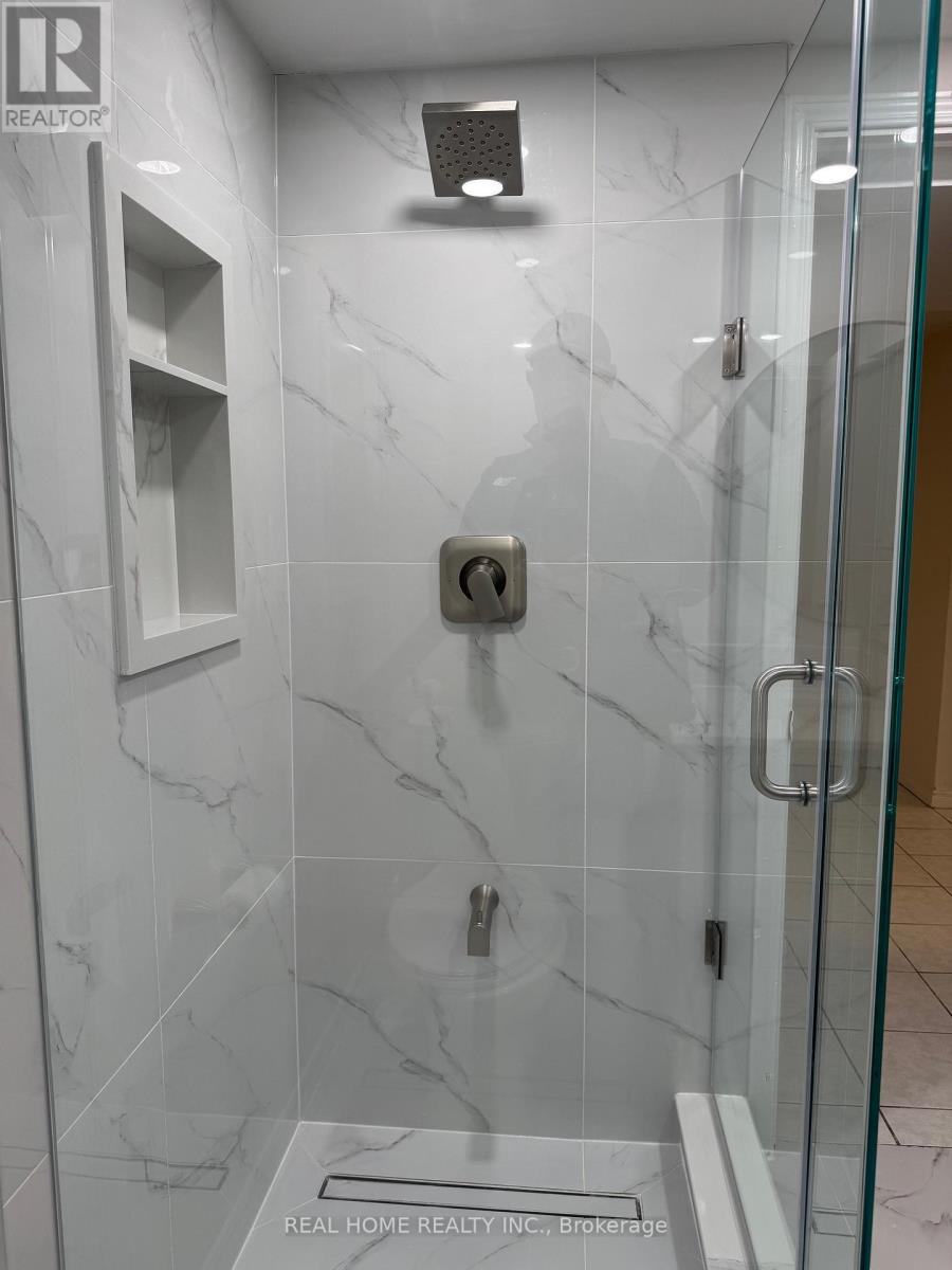 Lower L - 401 Fernleigh Circle S, Richmond Hill, Ontario  L4C 1E7 - Photo 15 - N12515582