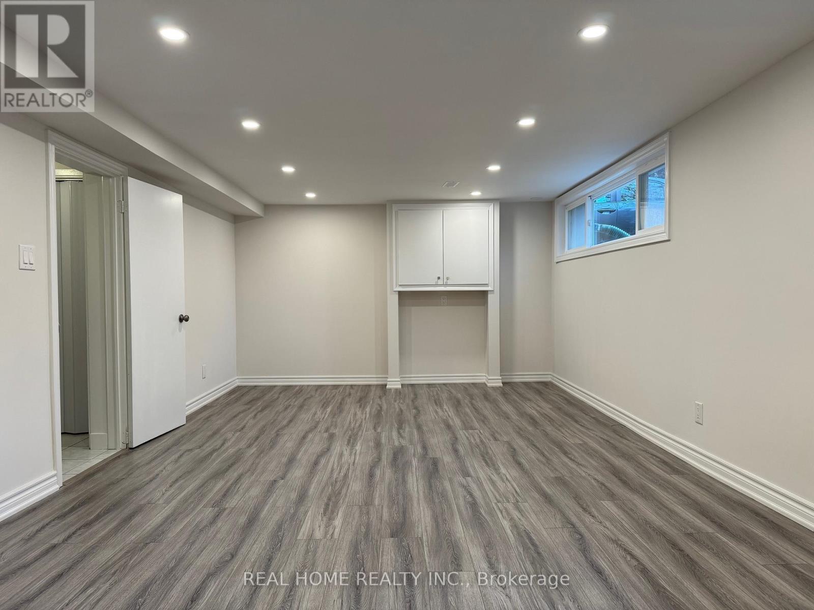 Lower L - 401 Fernleigh Circle S, Richmond Hill, Ontario  L4C 1E7 - Photo 8 - N12515582