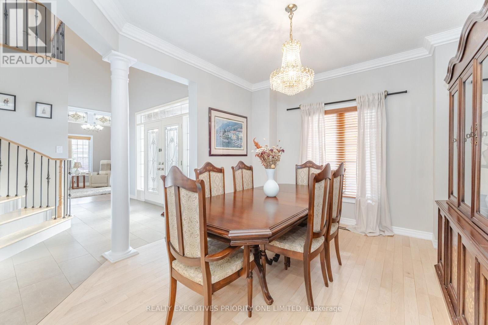 56 Regency View Heights, Vaughan, Ontario  L6A 3T8 - Photo 10 - N12515628