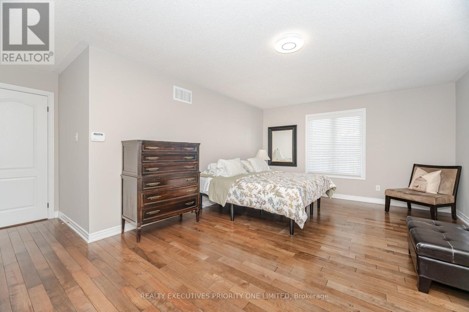 56 Regency View Heights, Vaughan, Ontario  L6A 3T8 - Photo 26 - N12515628