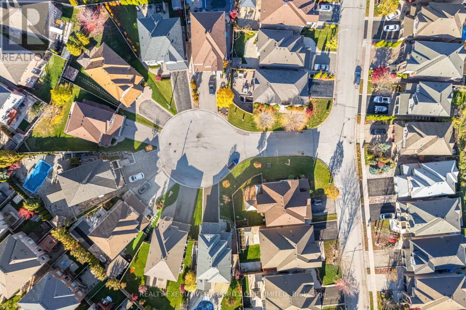 56 Regency View Heights, Vaughan, Ontario  L6A 3T8 - Photo 3 - N12515628