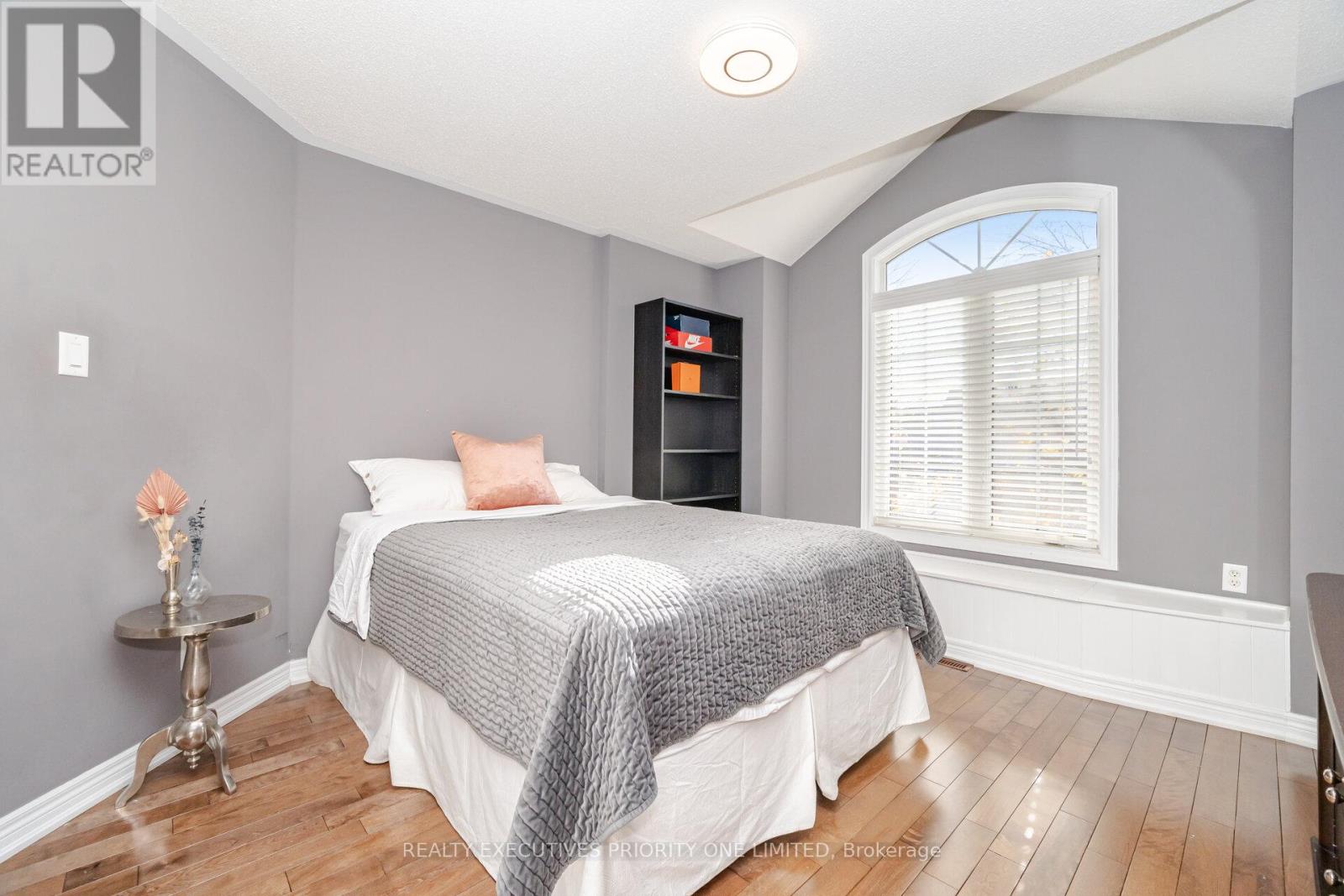 56 Regency View Heights, Vaughan, Ontario  L6A 3T8 - Photo 32 - N12515628