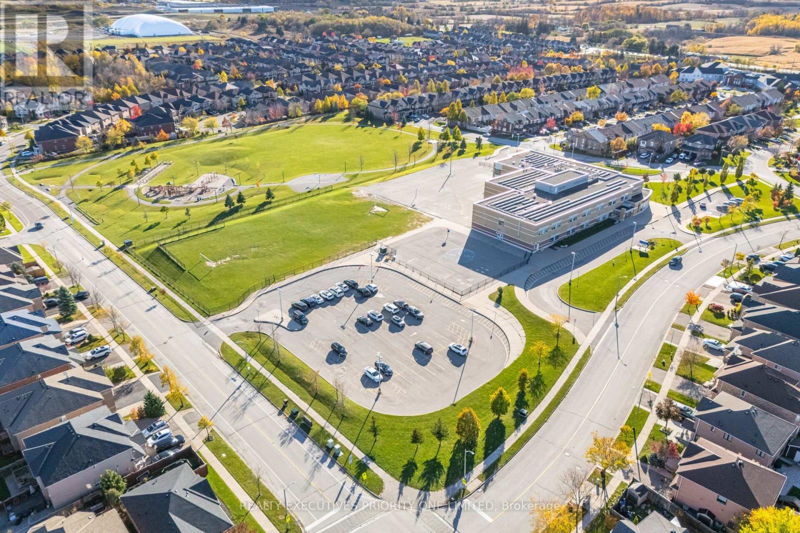 56 Regency View Heights, Vaughan, Ontario  L6A 3T8 - Photo 41 - N12515628