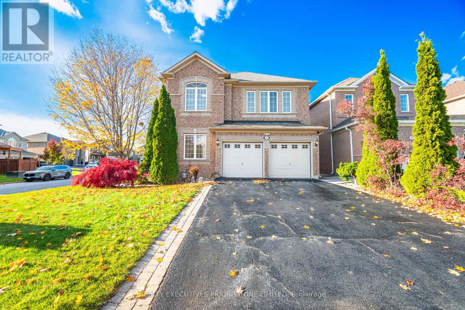 56 Regency View Heights, Vaughan, Ontario  L6A 3T8 - Photo 5 - N12515628