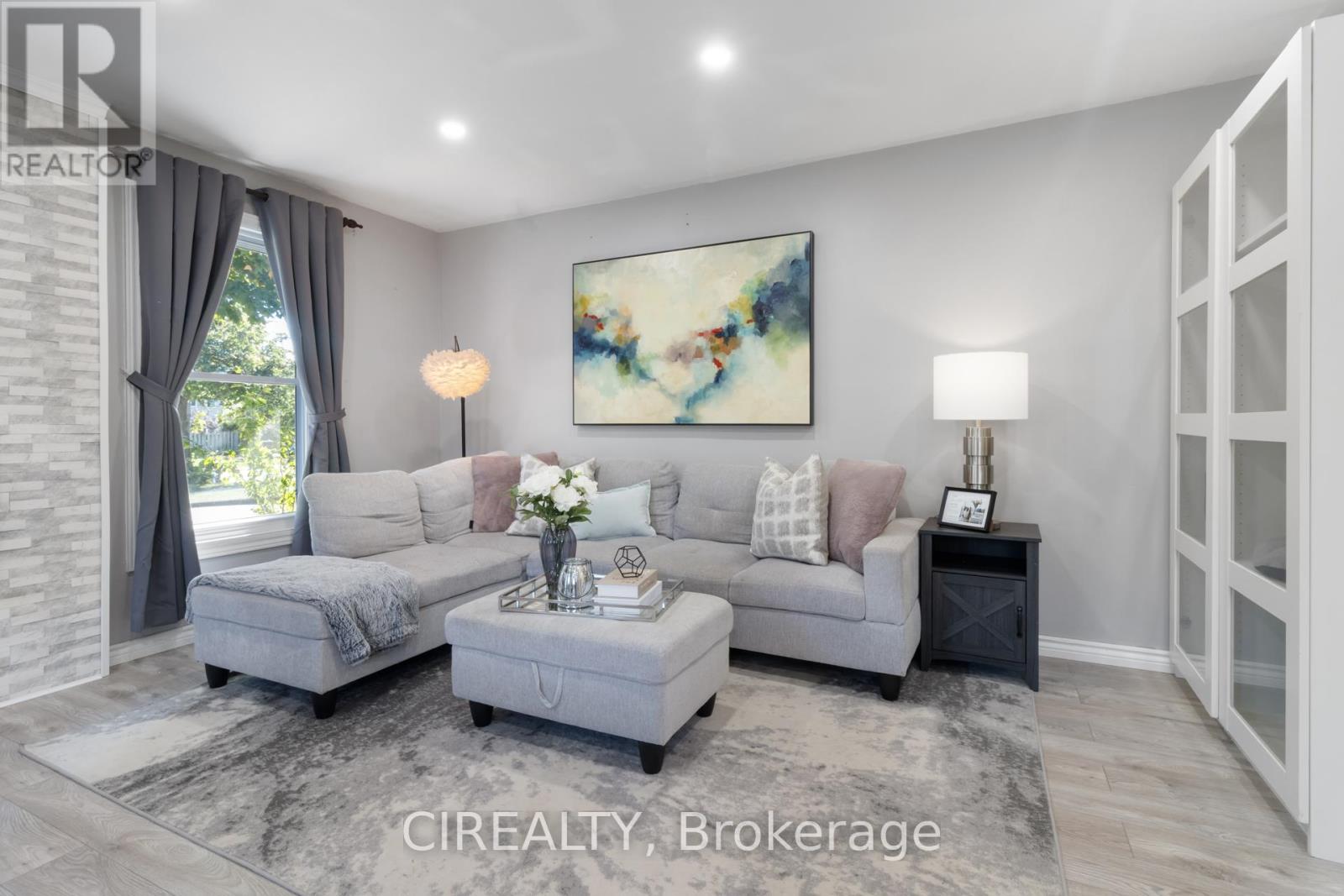 53 Christie Crescent, Barrie (Letitia Heights), Ontario  L4N 4V2 - Photo 10 - S12515590