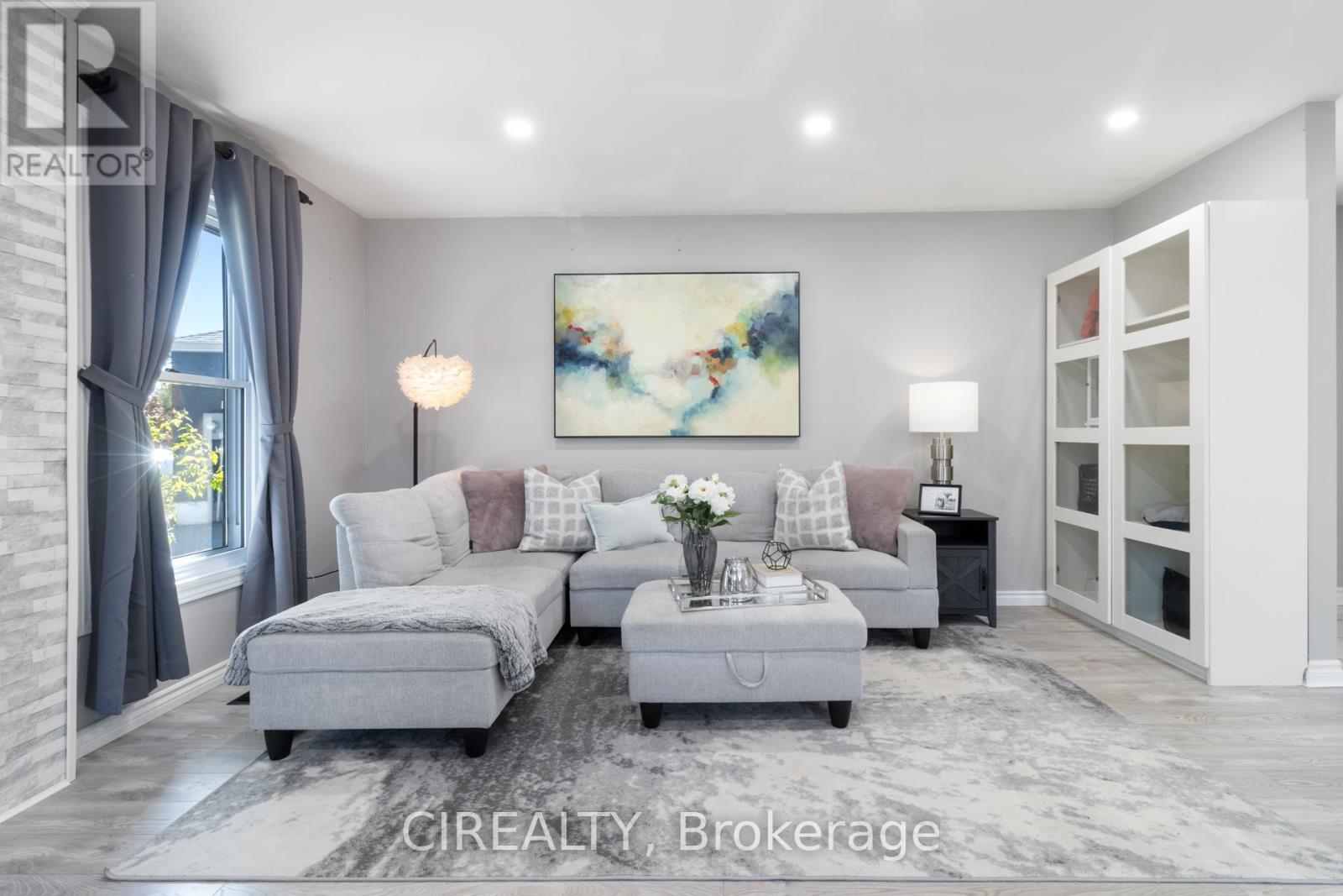 53 Christie Crescent, Barrie (Letitia Heights), Ontario  L4N 4V2 - Photo 11 - S12515590