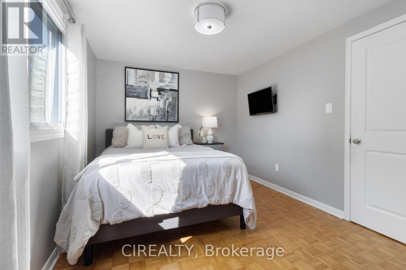 53 Christie Crescent, Barrie (Letitia Heights), Ontario  L4N 4V2 - Photo 17 - S12515590