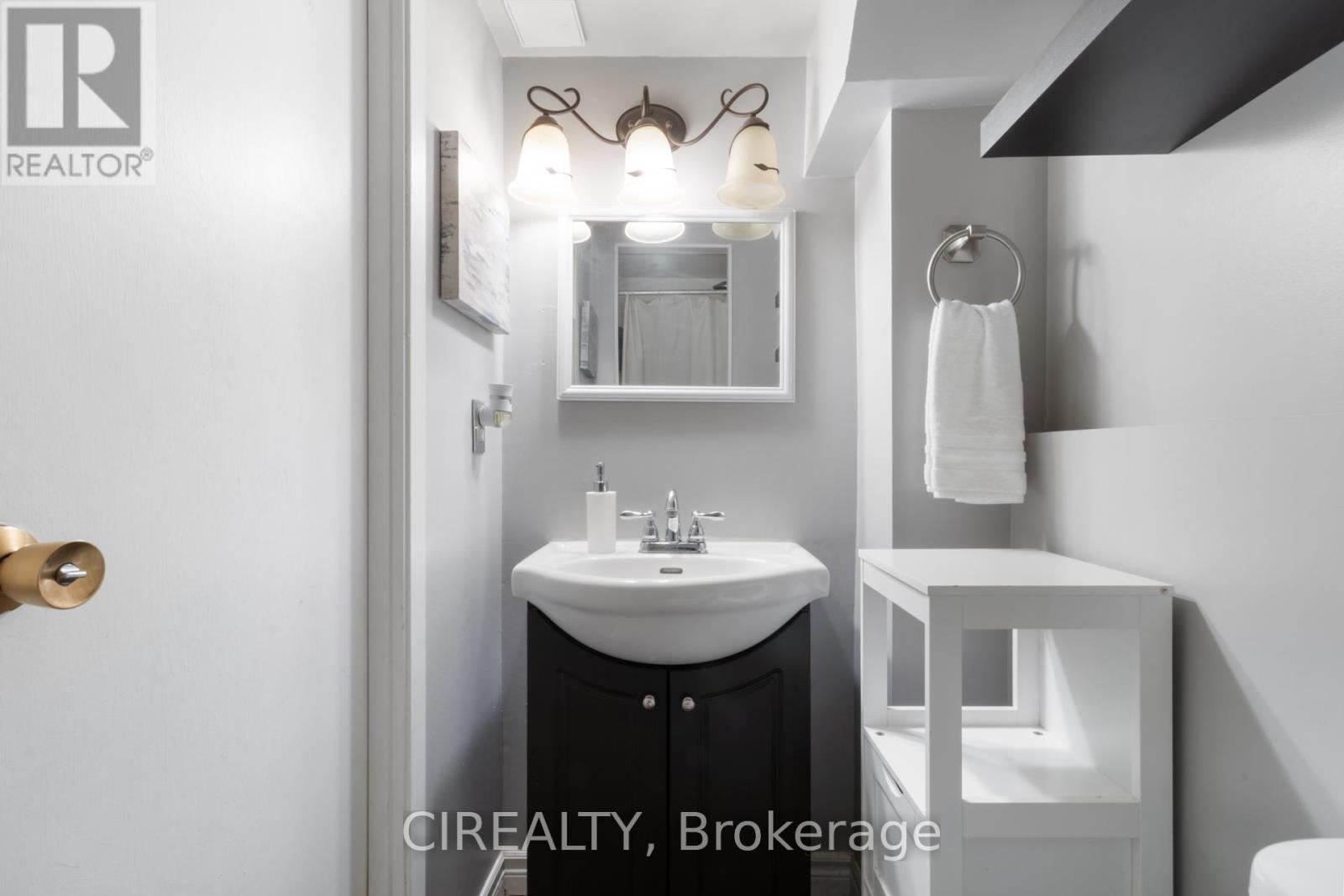 53 Christie Crescent, Barrie (Letitia Heights), Ontario  L4N 4V2 - Photo 29 - S12515590