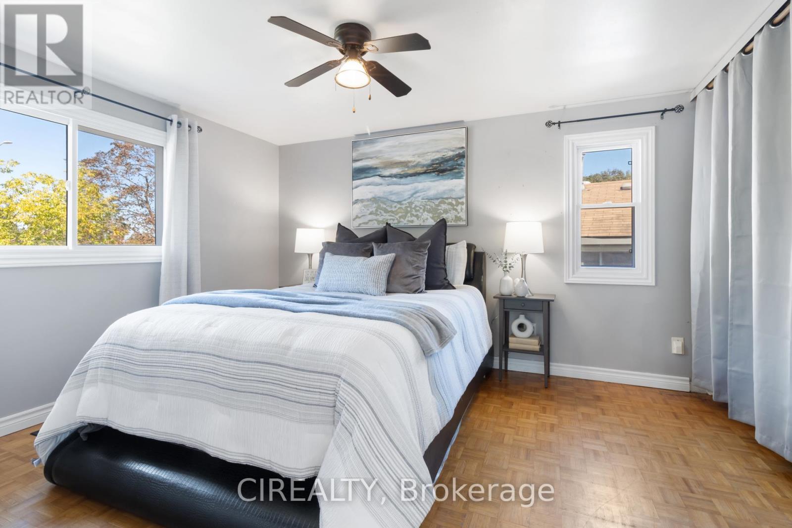 53 Christie Crescent, Barrie (Letitia Heights), Ontario  L4N 4V2 - Photo 4 - S12515590