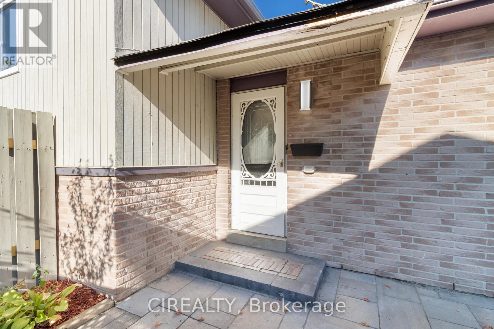 53 Christie Crescent, Barrie (Letitia Heights), Ontario  L4N 4V2 - Photo 8 - S12515590