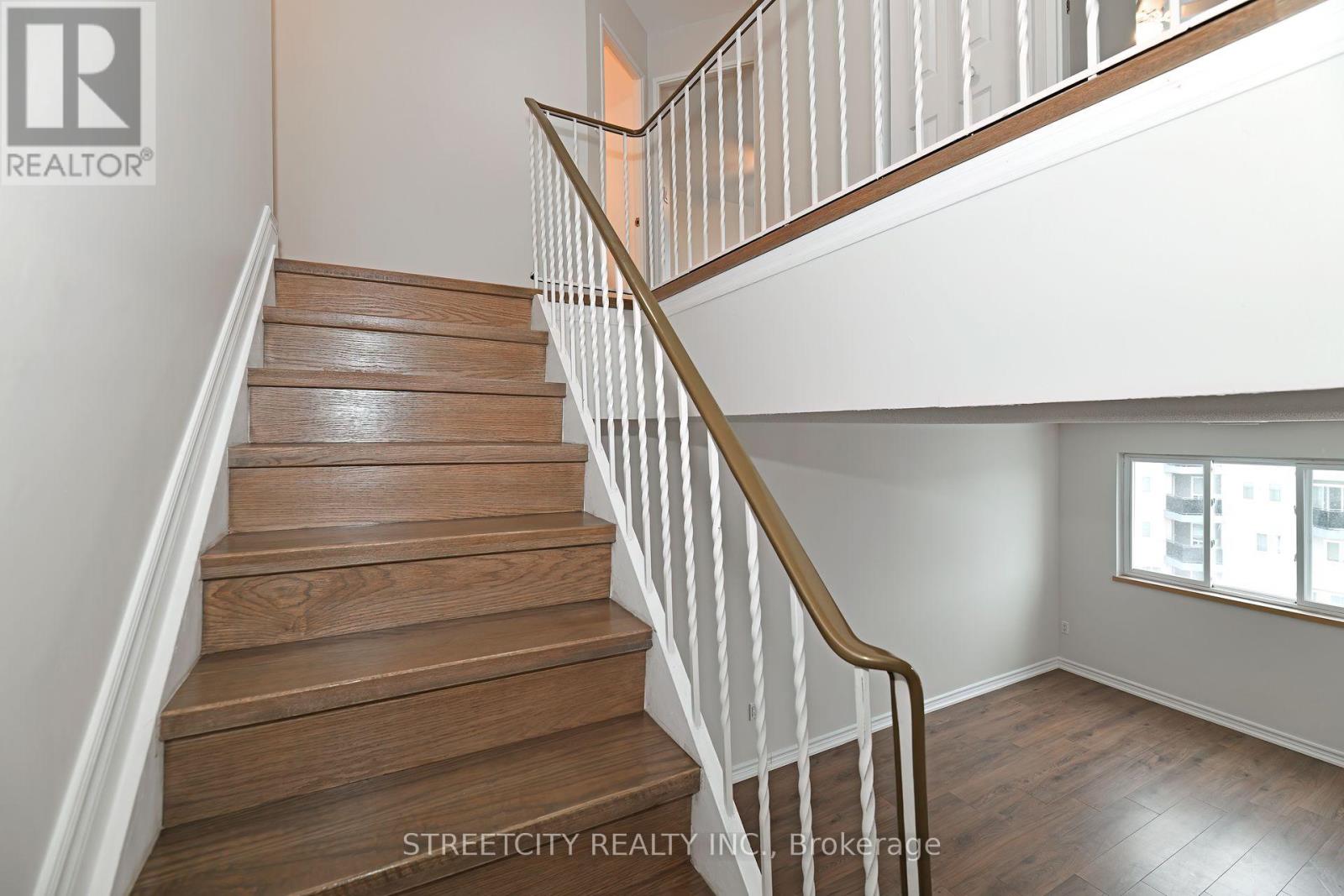 140 - 2001 Bonnymede Drive, Mississauga, Ontario  L5J 4H8 - Photo 12 - W12515548