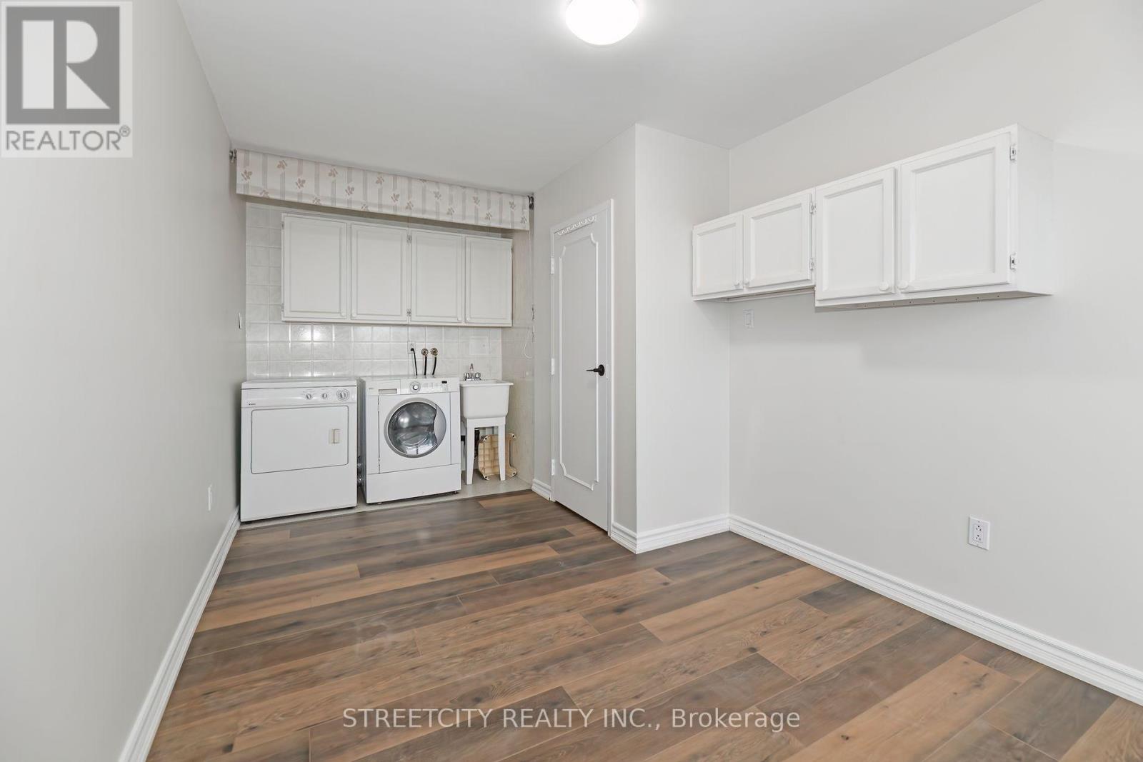 140 - 2001 Bonnymede Drive, Mississauga, Ontario  L5J 4H8 - Photo 24 - W12515548