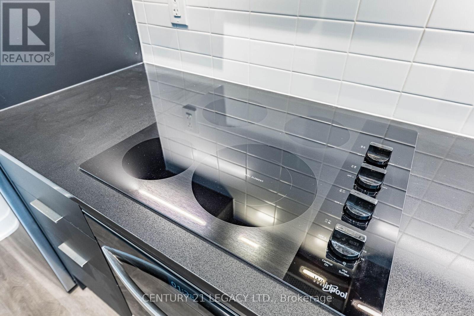 710 - 3071 Trafalgar Road, Oakville, Ontario  L6H 8C6 - Photo 10 - W12515550