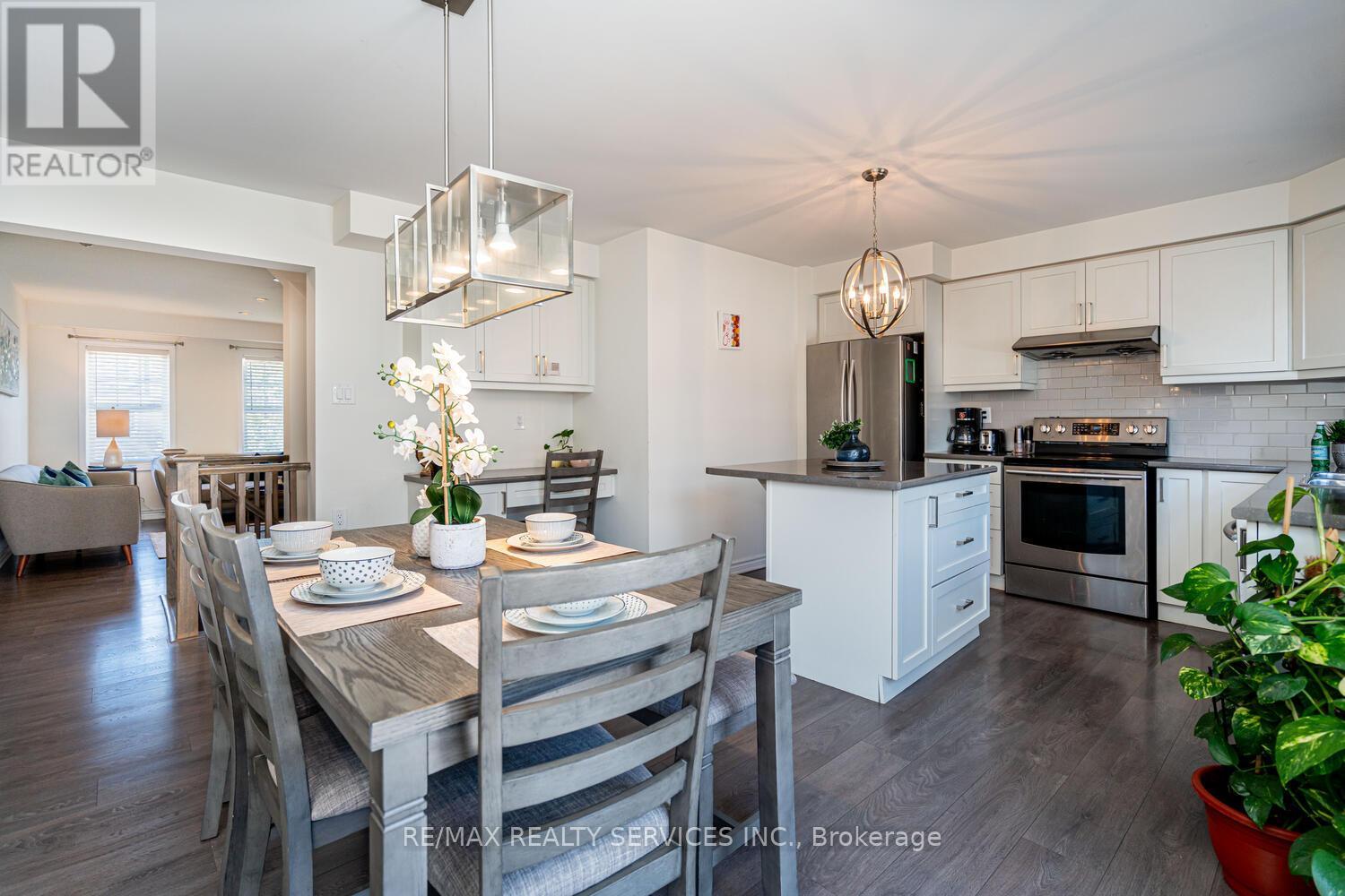 221 Remembrance Road E, Brampton, Ontario  L7A 4P1 - Photo 18 - W12515562