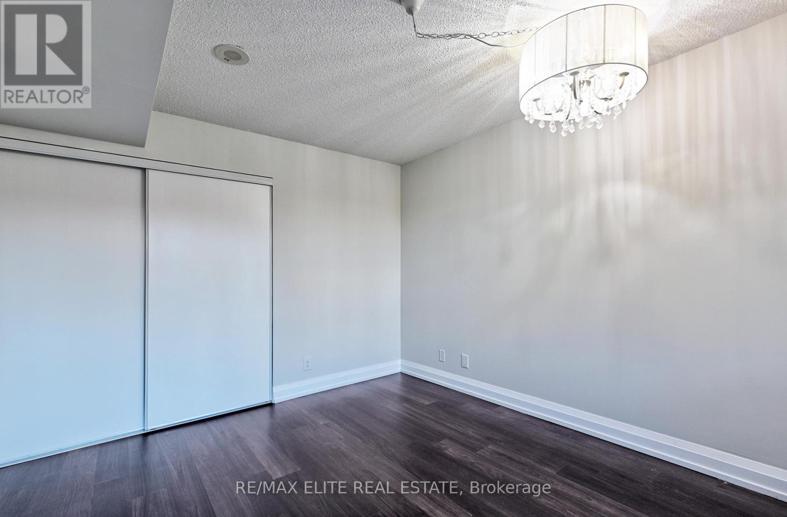 217 - 55 De Boers Drive, Toronto, Ontario  M3J 0G5 - Photo 12 - W12515566