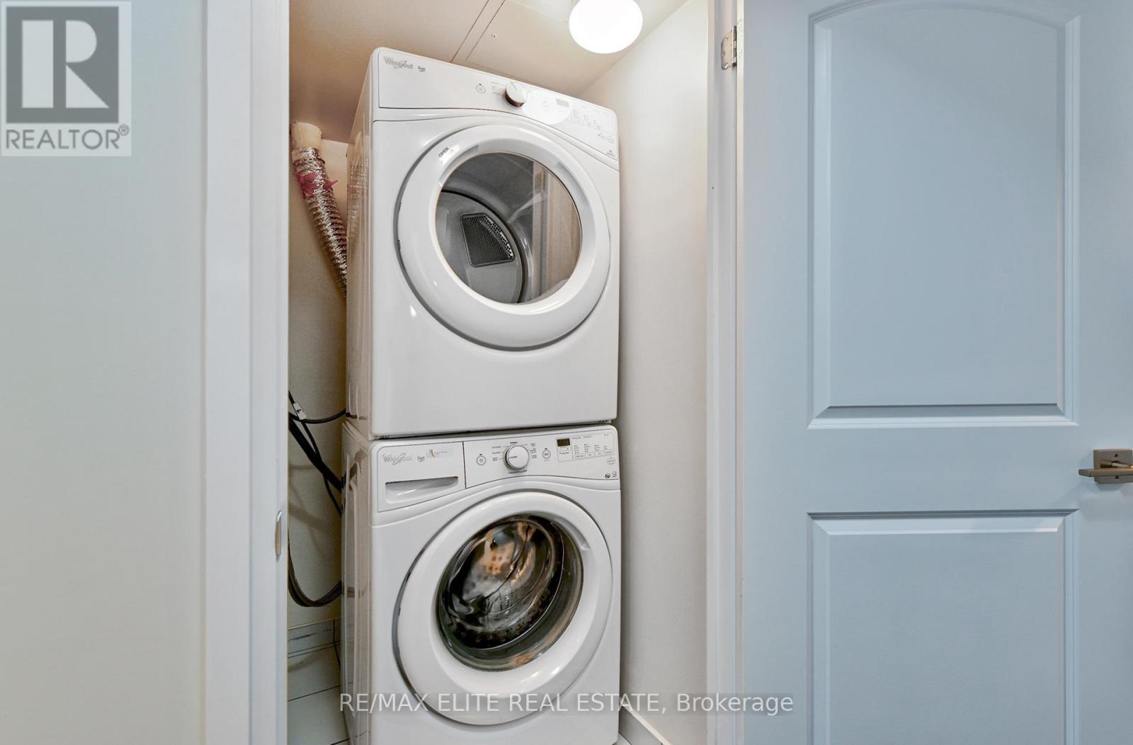 217 - 55 De Boers Drive, Toronto, Ontario  M3J 0G5 - Photo 4 - W12515566